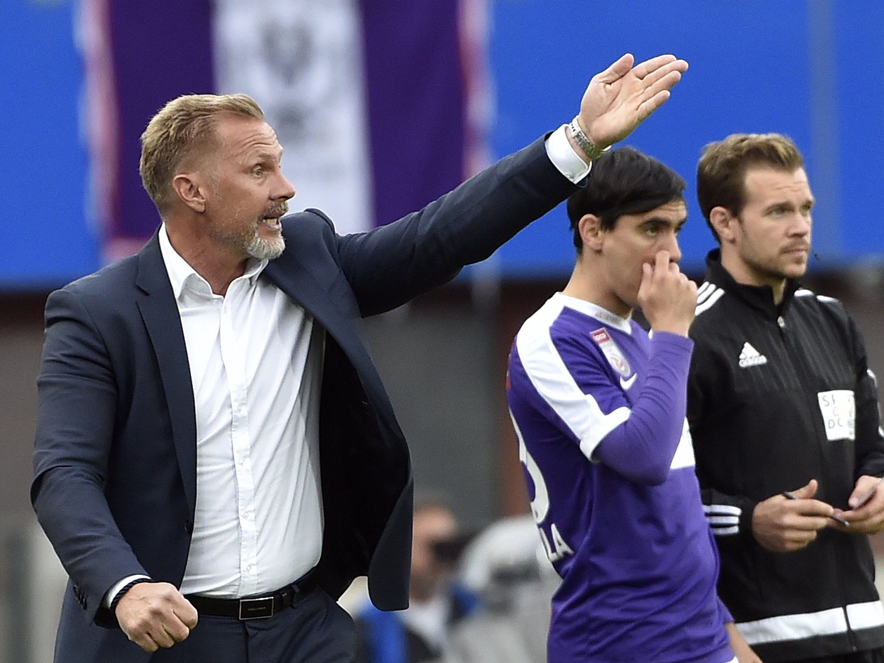 Die Stimmen zum Spiel Austria Wien gegen Red Bull Salzburg. Die Stimmen zum Spiel Austria Wien gegen Red Bull Salzburg.