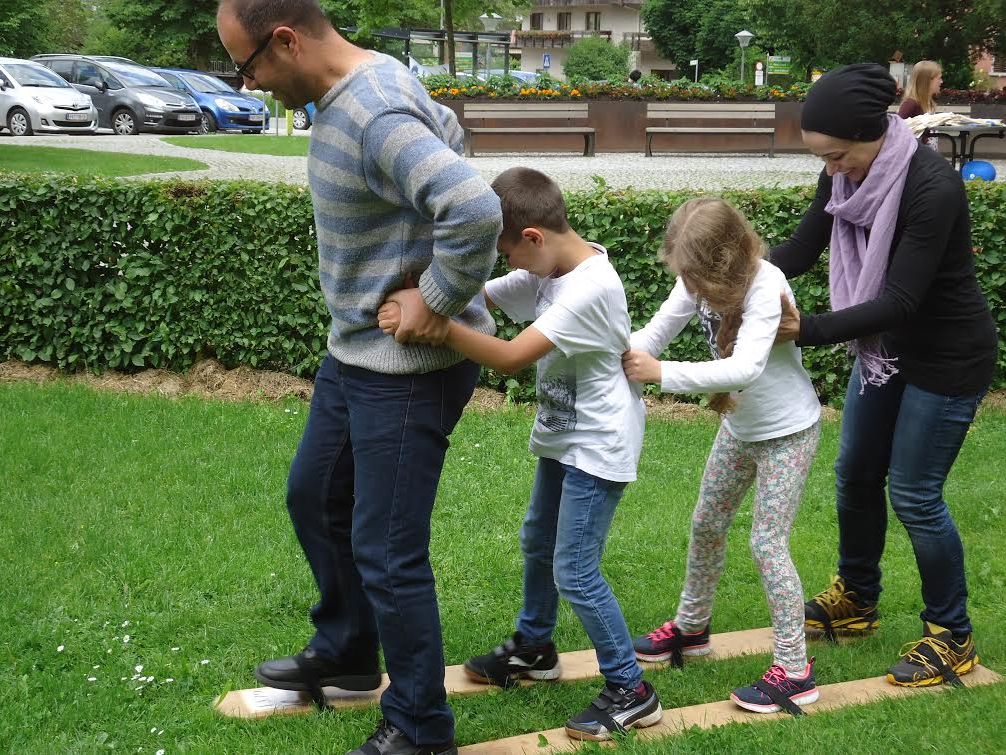 Gemeinsam statt einsam: Bei den vielen diversen Veranstaltungen von Bücherei und Domino Frastanz wird Langeweile zum Fremdwort. Gemeinsam statt einsam: Bei den vielen diversen Veranstaltungen von Bücherei und Domino Frastanz wird Langeweile zum Fremdwort.