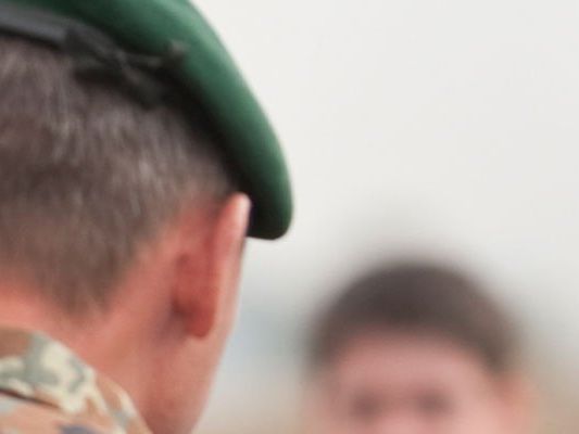 Ein Soldat der deutschen Bundeswehr wurde unter Terrorverdacht in Wien festgenommen Ein Soldat der deutschen Bundeswehr wurde unter Terrorverdacht in Wien festgenommen