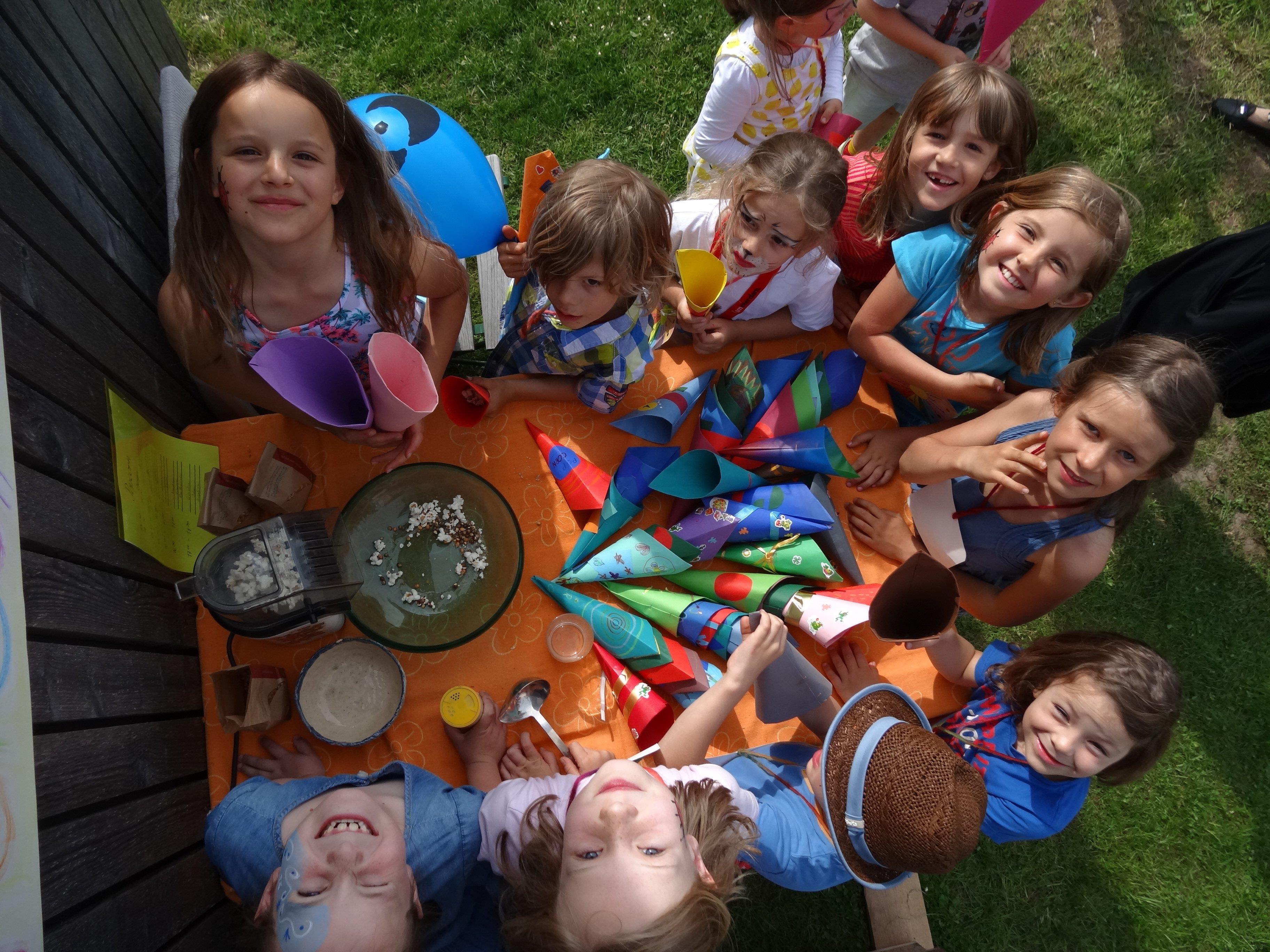 Das Familienspielefest bietet die Gelegenheit, die Familienschule und den Waldorfkindergarten kennenzulernen