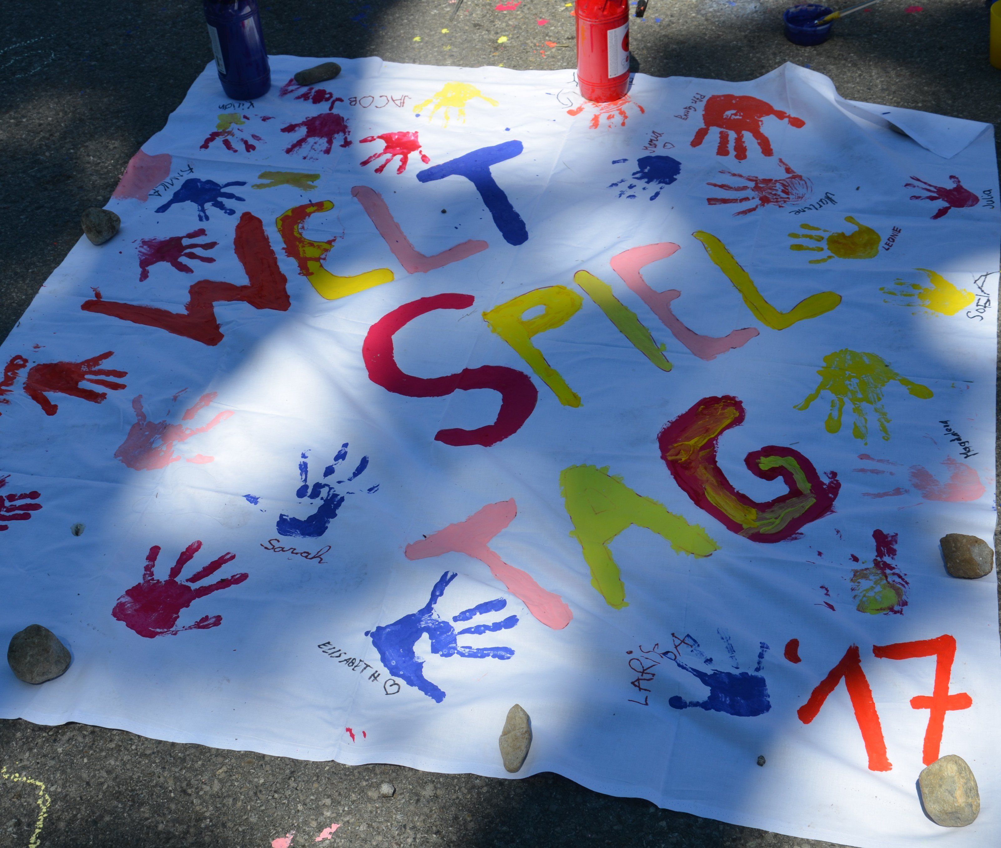 Weltspieltag mit Kindercafé und GauKi Sinnenmalen Weltspieltag mit Kindercafé und GauKi Sinnenmalen