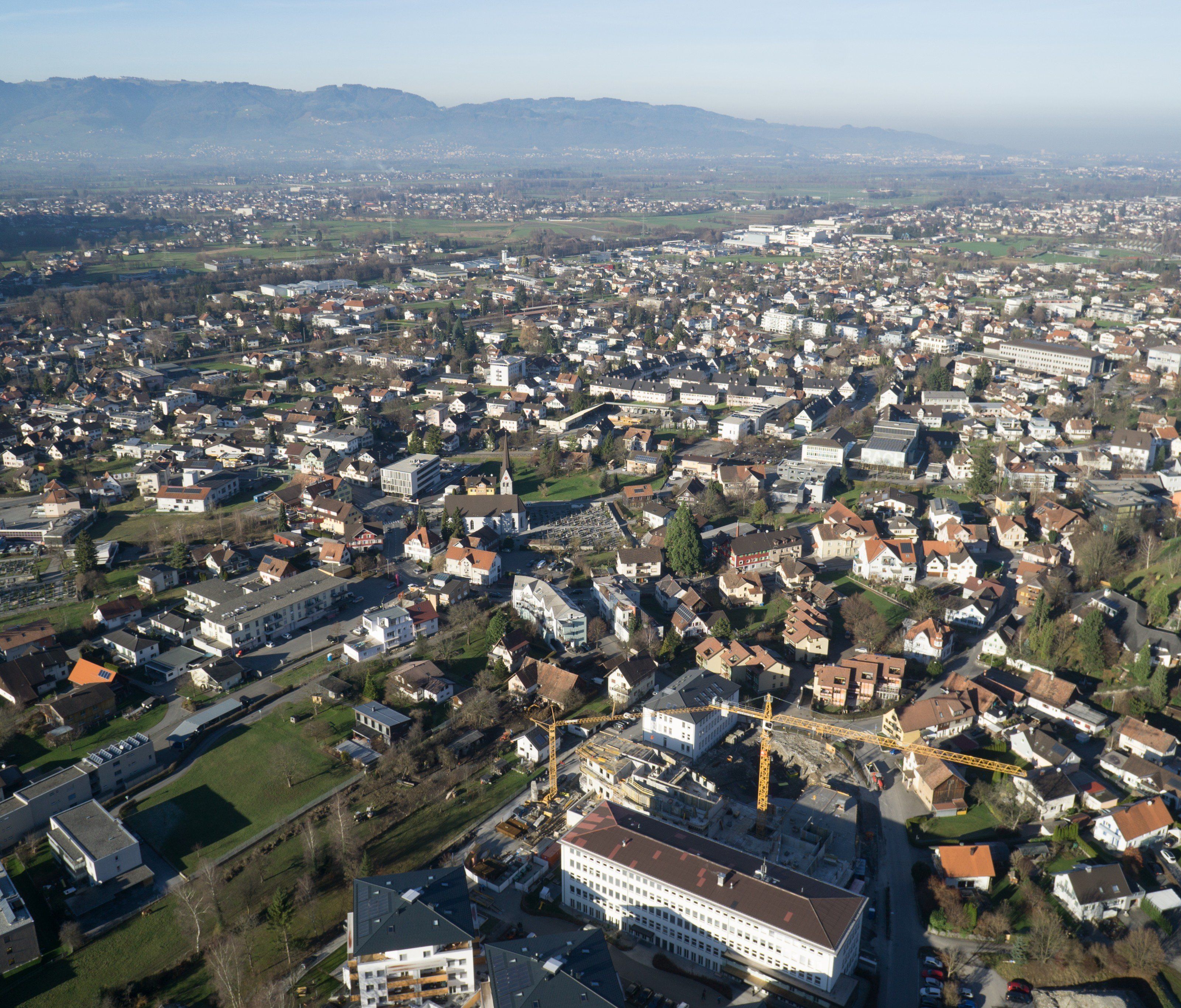 Mit der Drohne über dem Wirtschaftspark-Areal in Götzis.