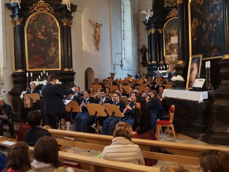 Harmoniemusik Ludesch in der Pfarrkirche