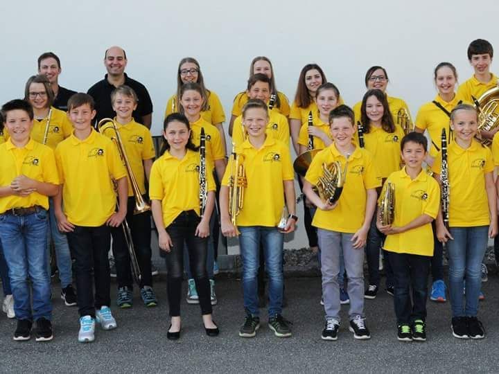 Jungmusik Übersaxen unter der musikalischen Leitung von Florian Kröll Jungmusik Übersaxen unter der musikalischen Leitung von Florian Kröll