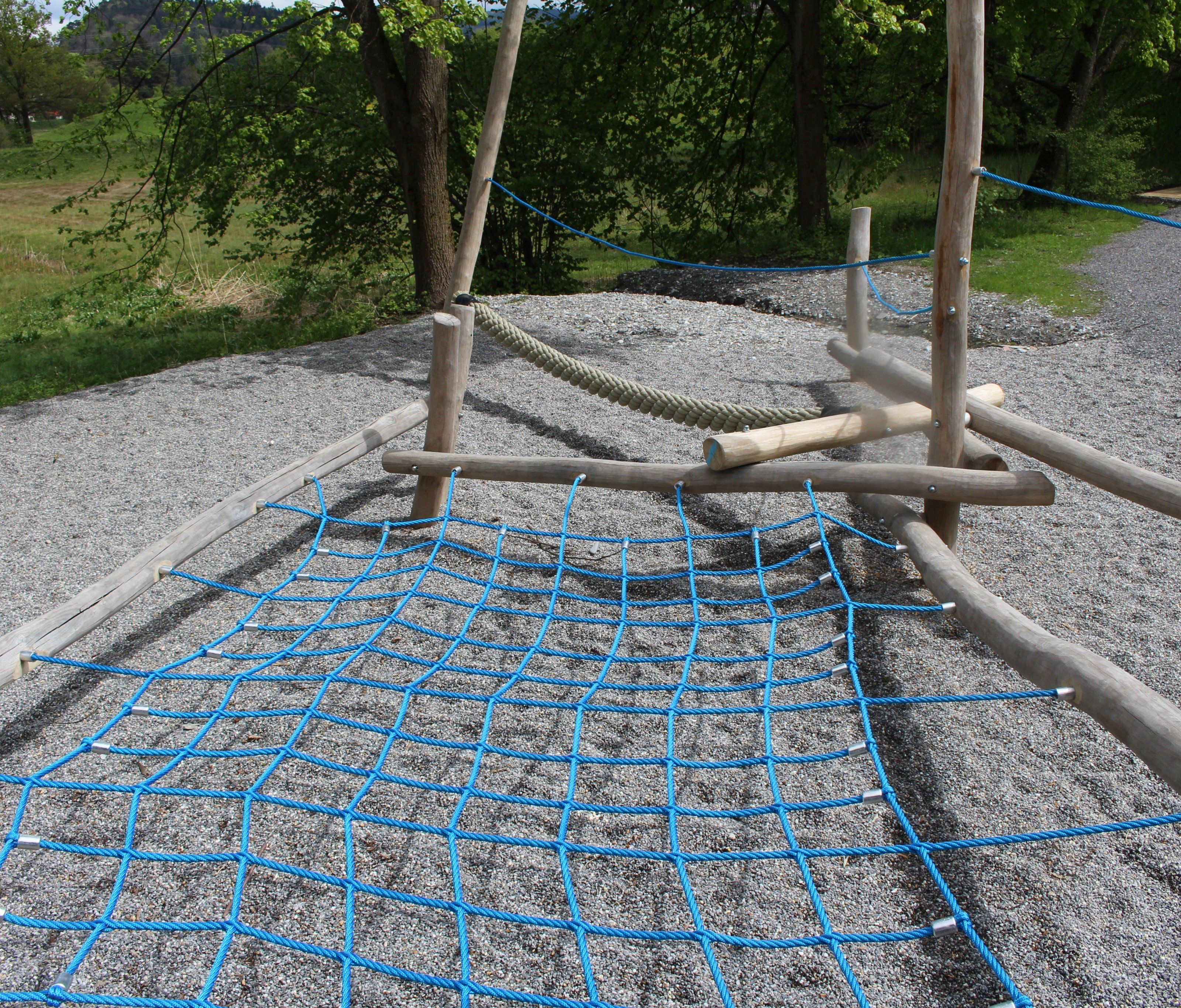 Wartet mit tollen Attraktionen auf: Neuer Spielplatz Holzbild in Fellengatter Wartet mit tollen Attraktionen auf: Neuer Spielplatz Holzbild in Fellengatter