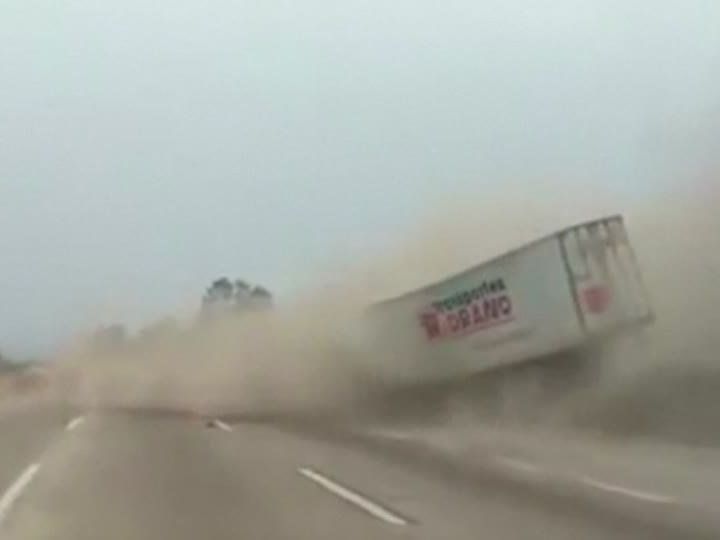 Bremsversagen an einem Lkw in Mexiko. Bremsversagen an einem Lkw in Mexiko.