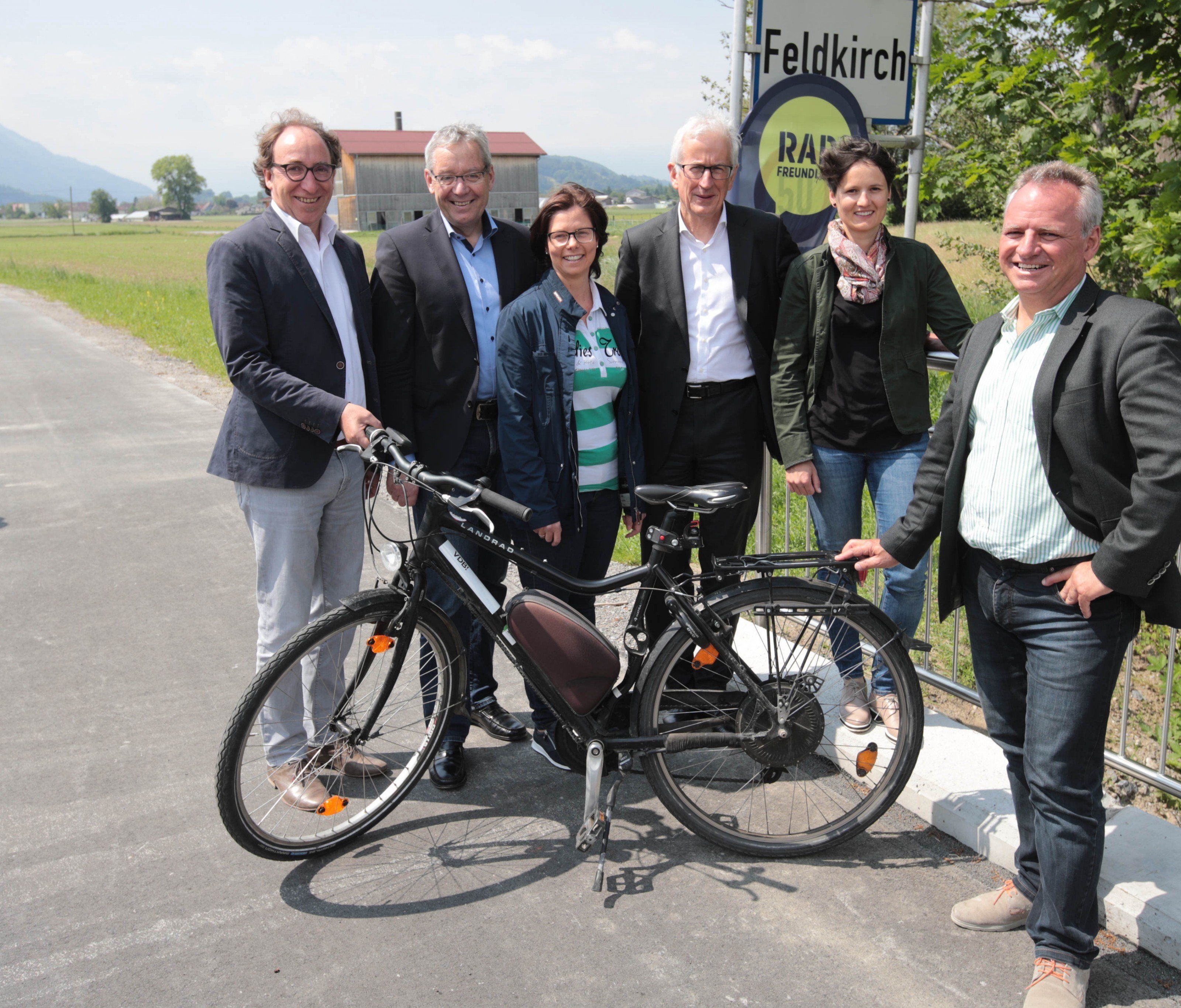 Verkehrsübergabe des gemeindeüberschreitenden Radwegs Runastraße (Feldkirch) und Sankt-Anna-Weg (Rankweil) Verkehrsübergabe des gemeindeüberschreitenden Radwegs Runastraße (Feldkirch) und Sankt-Anna-Weg (Rankweil)