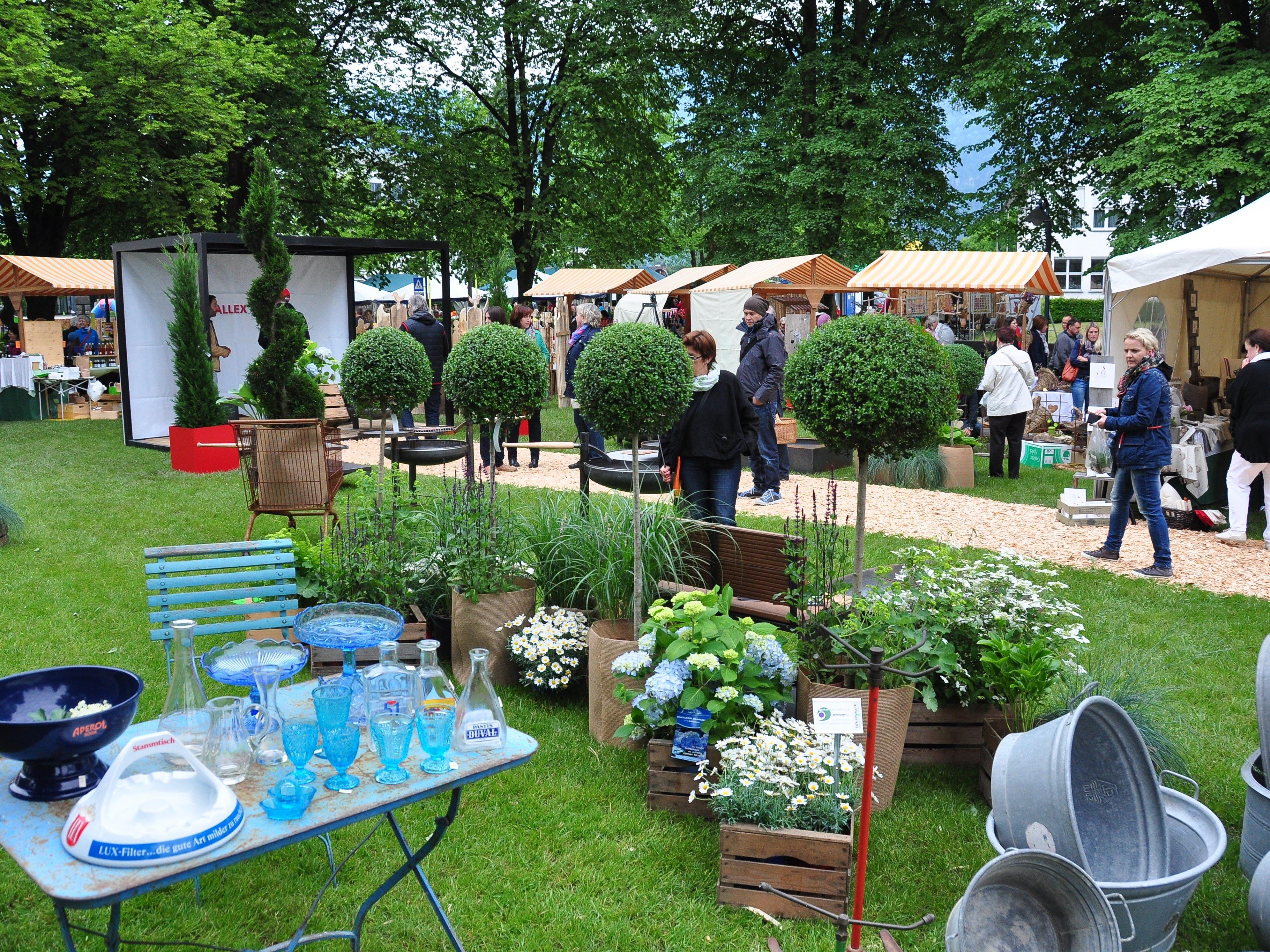 Der „Markt am Altacher Dorfplatz“ ist eine Fundgrube für floristische und handwerkliche Raritäten.
