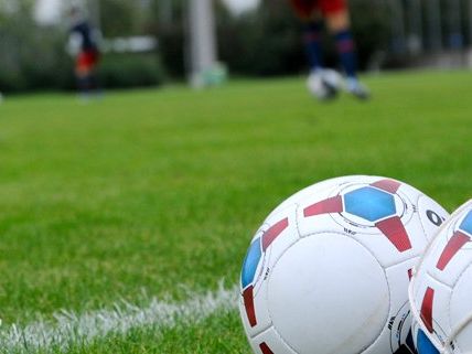 U17-Kapitän Benjamin Wallquist wechselt von Salzburg nach Hoffenheim. U17-Kapitän Benjamin Wallquist wechselt von Salzburg nach Hoffenheim.