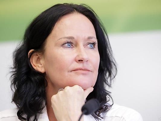 Nach Mitterlehner soll auch Glawischnig zurücktreten Nach Mitterlehner soll auch Glawischnig zurücktreten