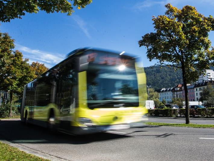 Land und Verkehrsverbund investieren in Vernetzung und Ausstattung von Stadt-, Land- und Ortsbussen