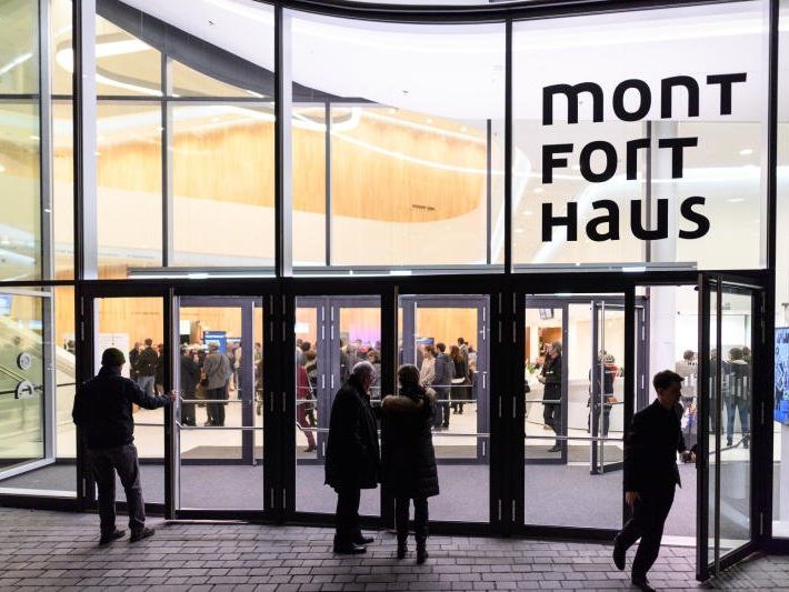 "träumen ...in die Zukunft, nachts und am Tag" von 22. Juni bis 2. Juli in Feldkirch "träumen ...in die Zukunft, nachts und am Tag" von 22. Juni bis 2. Juli in Feldkirch