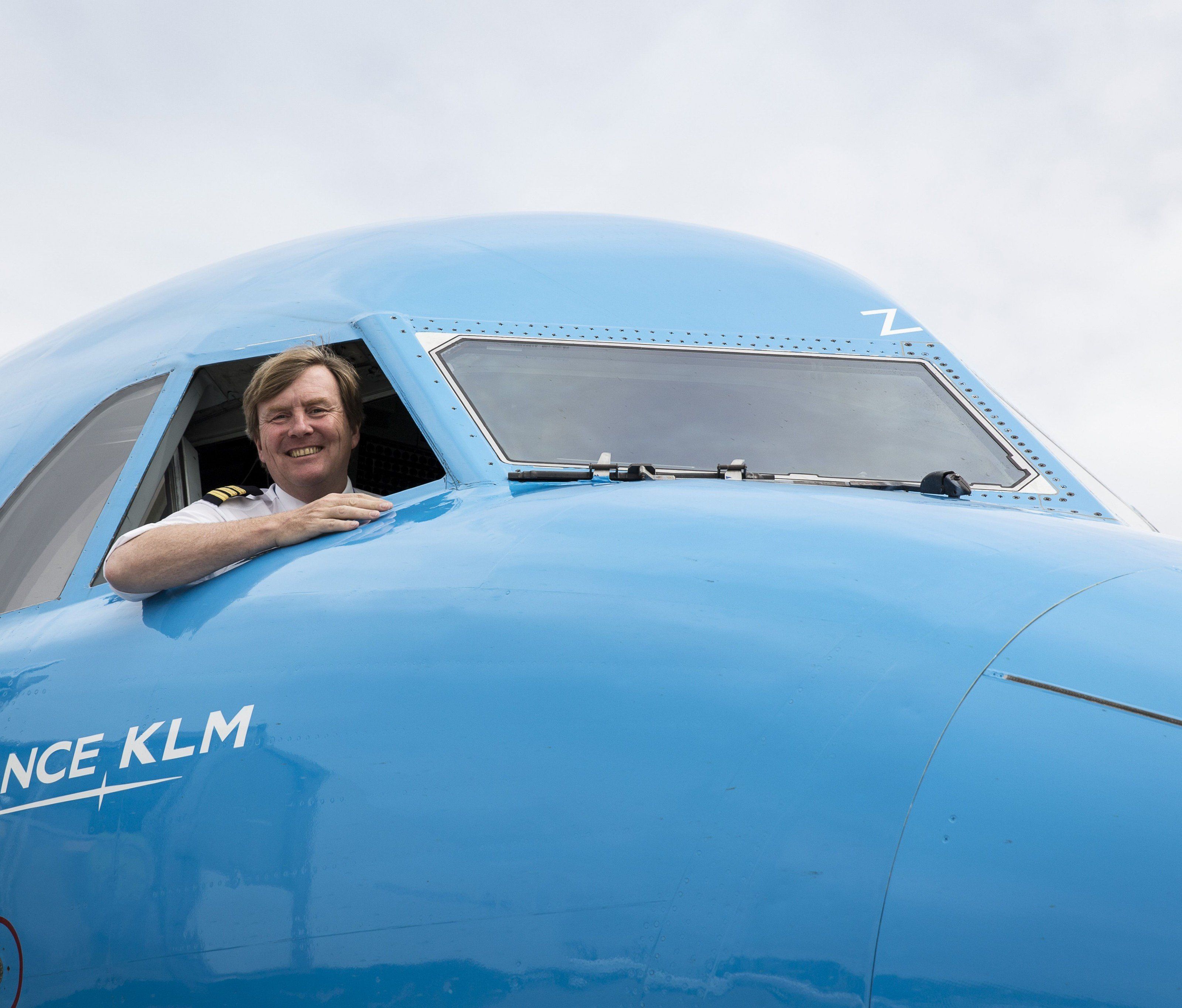 Der niederländische König Willem Alexander fliegt seit 21 Jahren als Co-Pilot Maschinen der Fluglinie KLM. Der niederländische König Willem Alexander fliegt seit 21 Jahren als Co-Pilot Maschinen der Fluglinie KLM.