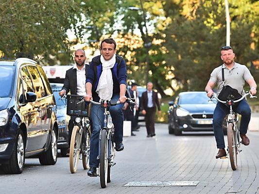 Emmanuel Macron hat Chancen auf absolute Mehrheit Emmanuel Macron hat Chancen auf absolute Mehrheit