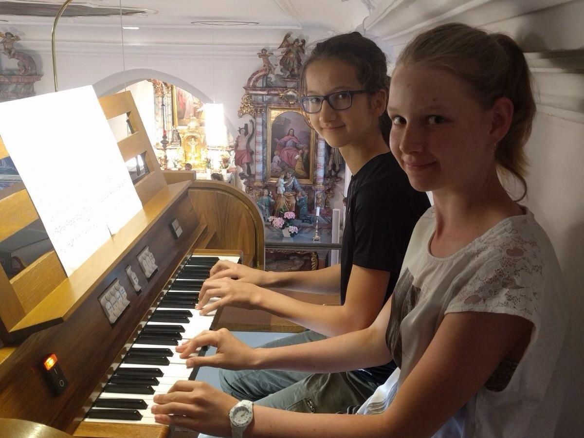 Orgelschülerinnen der Musikschule Rankweil-Vorderland