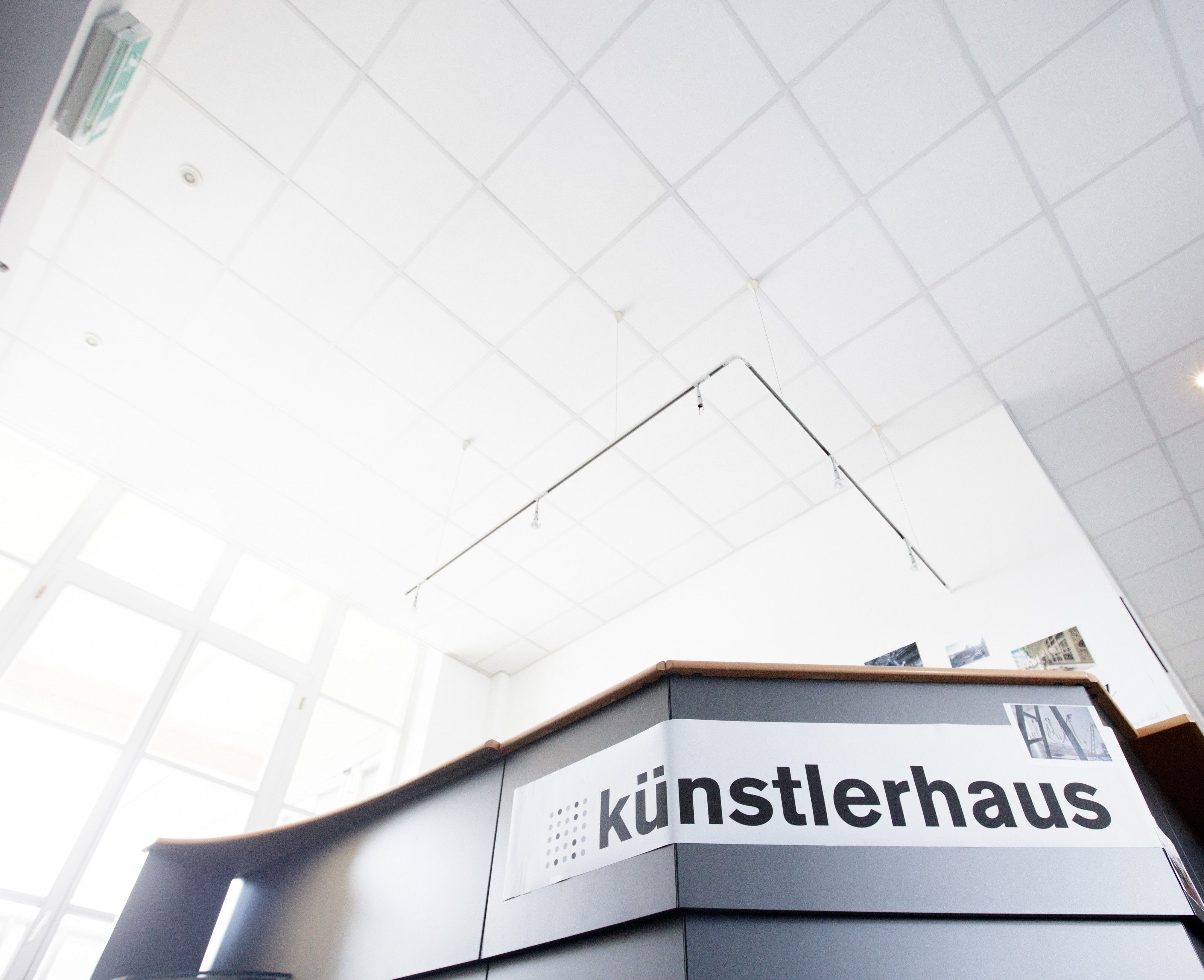 Ex-Künstlerhaus-Mitglieder protestieren. Ex-Künstlerhaus-Mitglieder protestieren.