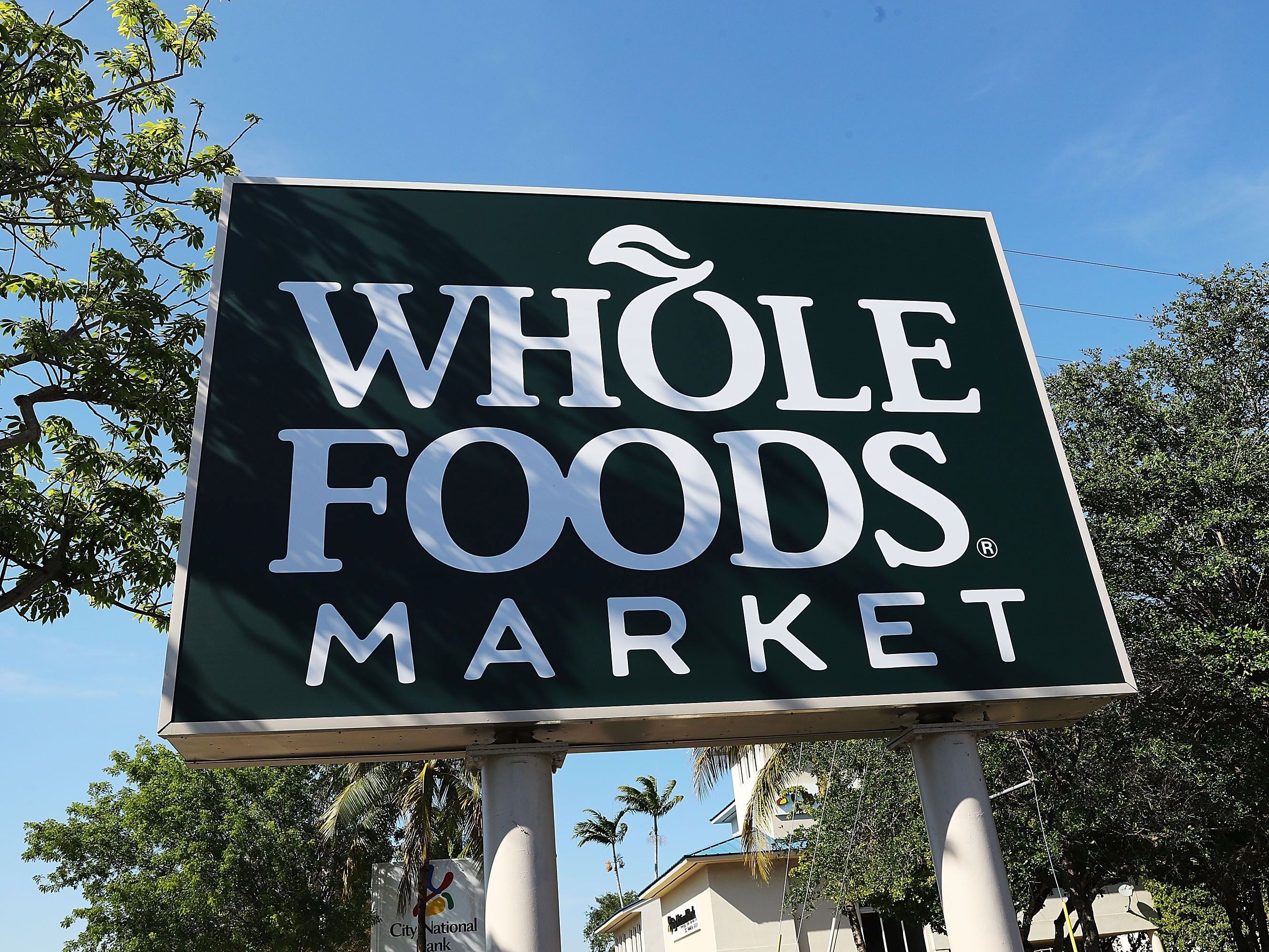 Amazon kauft Whole Foods Market für 13,7 Milliarden Dollar. Amazon kauft Whole Foods Market für 13,7 Milliarden Dollar.