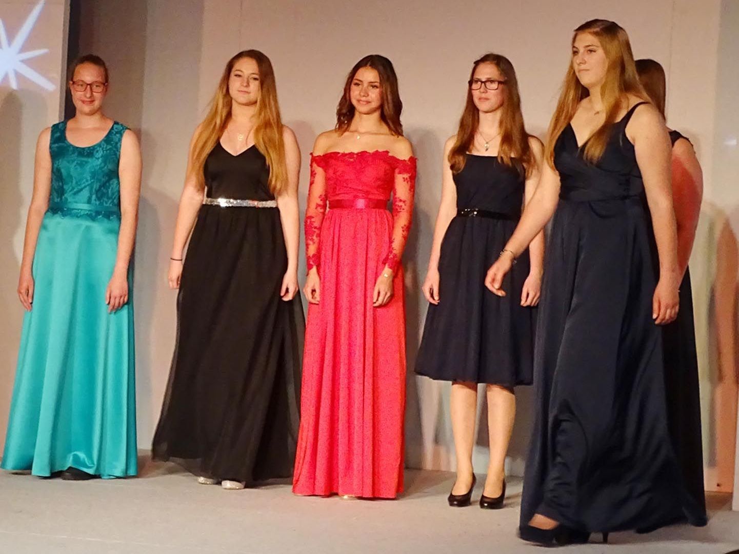 Die Modeschau war ein Highlight am Tag der offenen Tür am Bäuerlichen Schul- und Bildungszentrum Die Modeschau war ein Highlight am Tag der offenen Tür am Bäuerlichen Schul- und Bildungszentrum