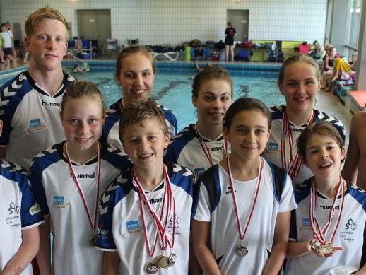 Erfolgreiche SCB Schwimmerinnen und Schwimmer in Memmingen
