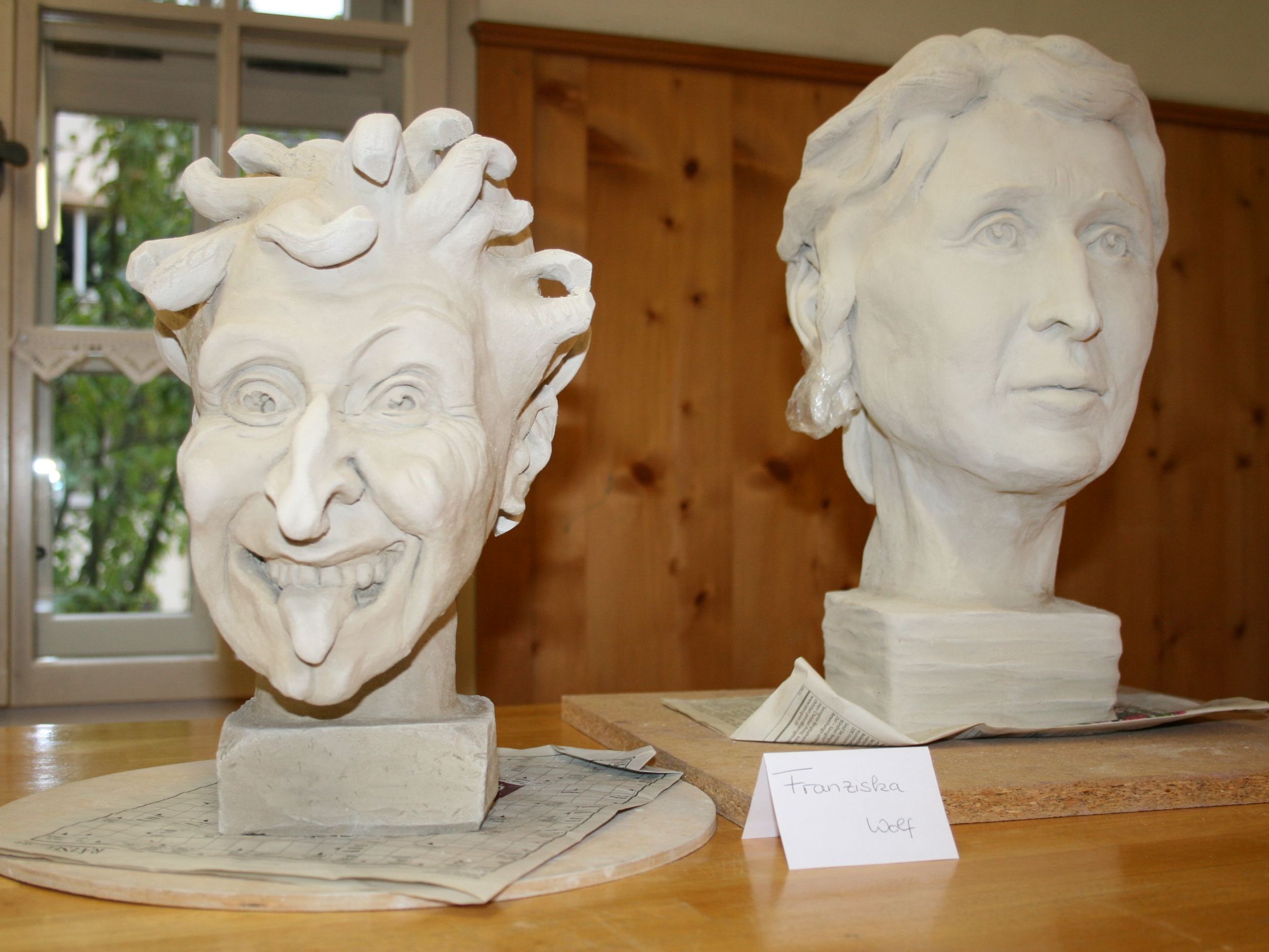 In den letzten Keramiktagen entstanden Porträtstudien aus Ton. In den letzten Keramiktagen entstanden Porträtstudien aus Ton.