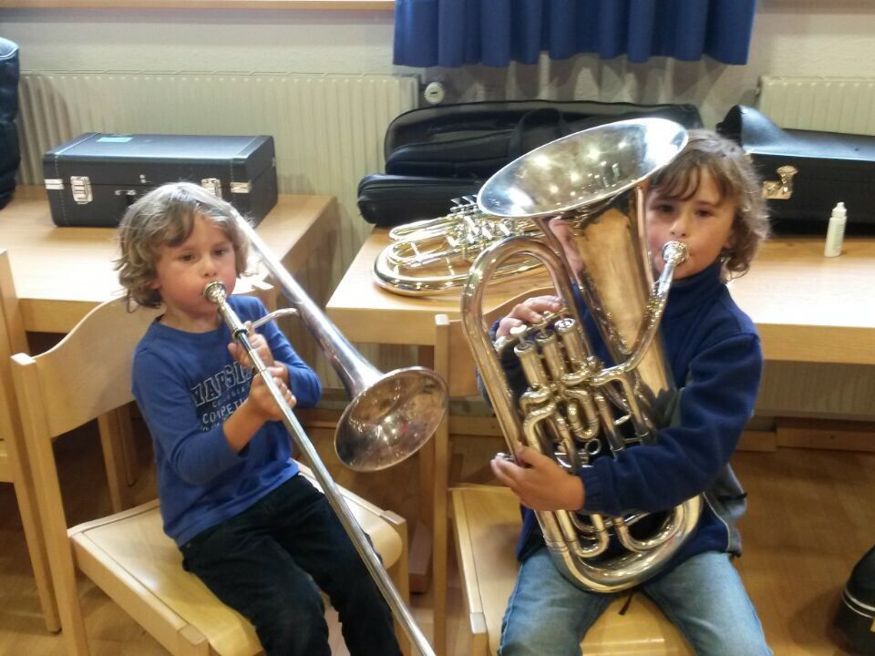 Lust gemeinsam zu musizieren? Lust gemeinsam zu musizieren?