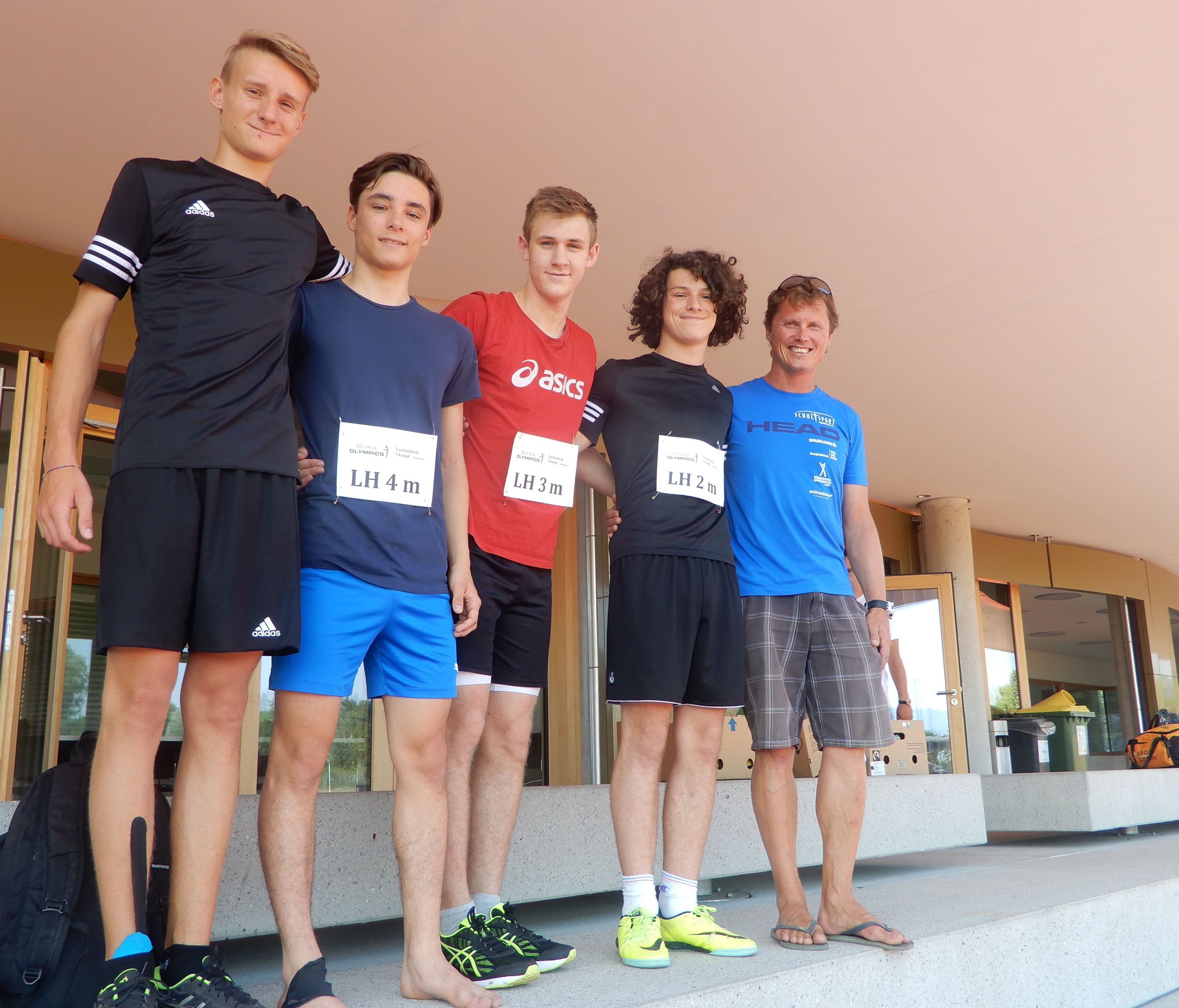 Die "Local Heroes" vom BG Lustenau setzten zwar keine neuen Rekorde, waren aber stolz bei den Schulolympics dabei zu sein.