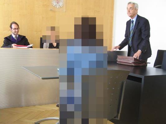 Prozess gegen eine Bankangestellte am Landesgericht Feldkirch.