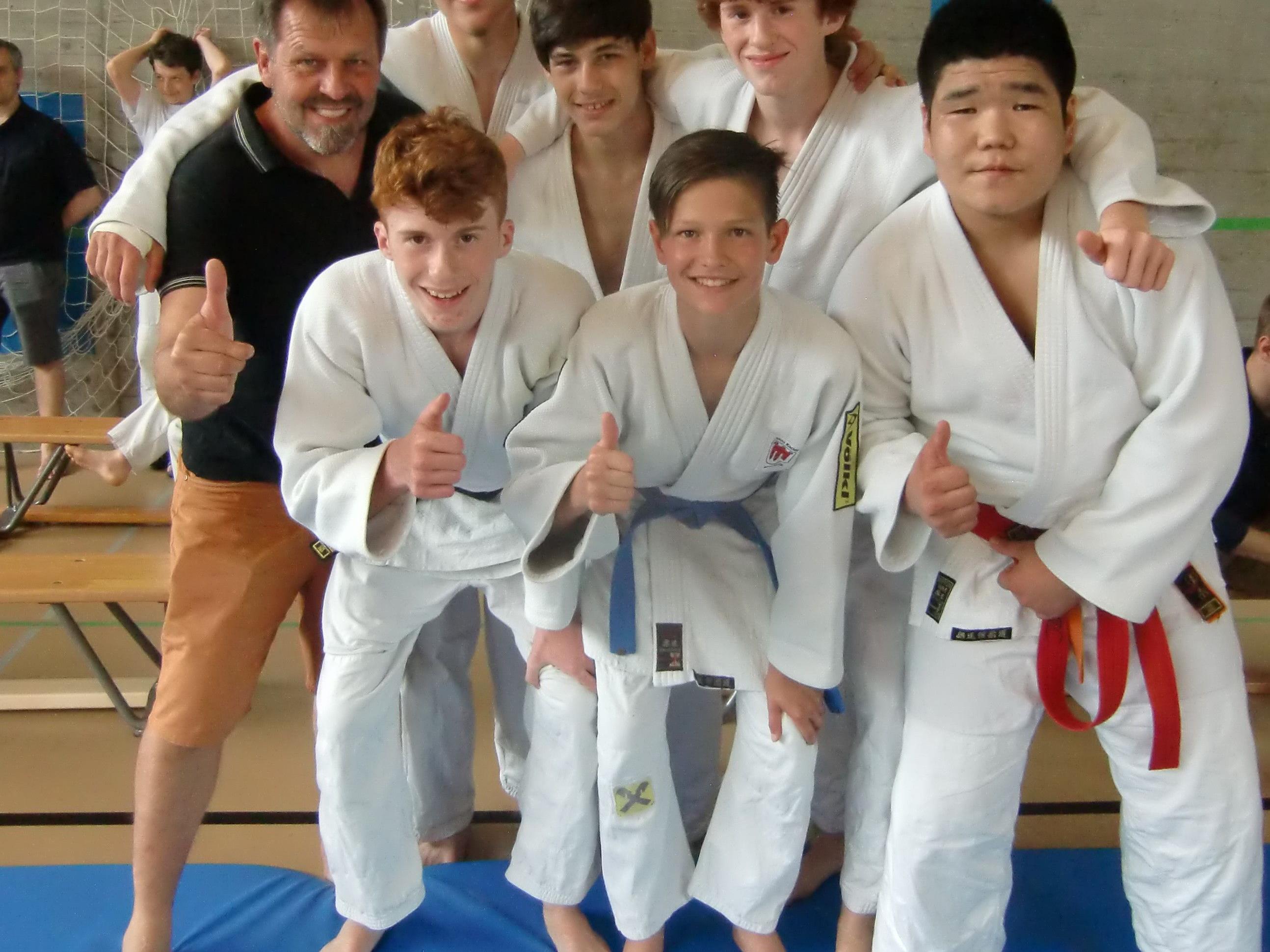 Die Dornbirner Judokas freuten sich über den hervorragenden zweiten Platz bei den U15-Meisterschaften der Ostschweiz.