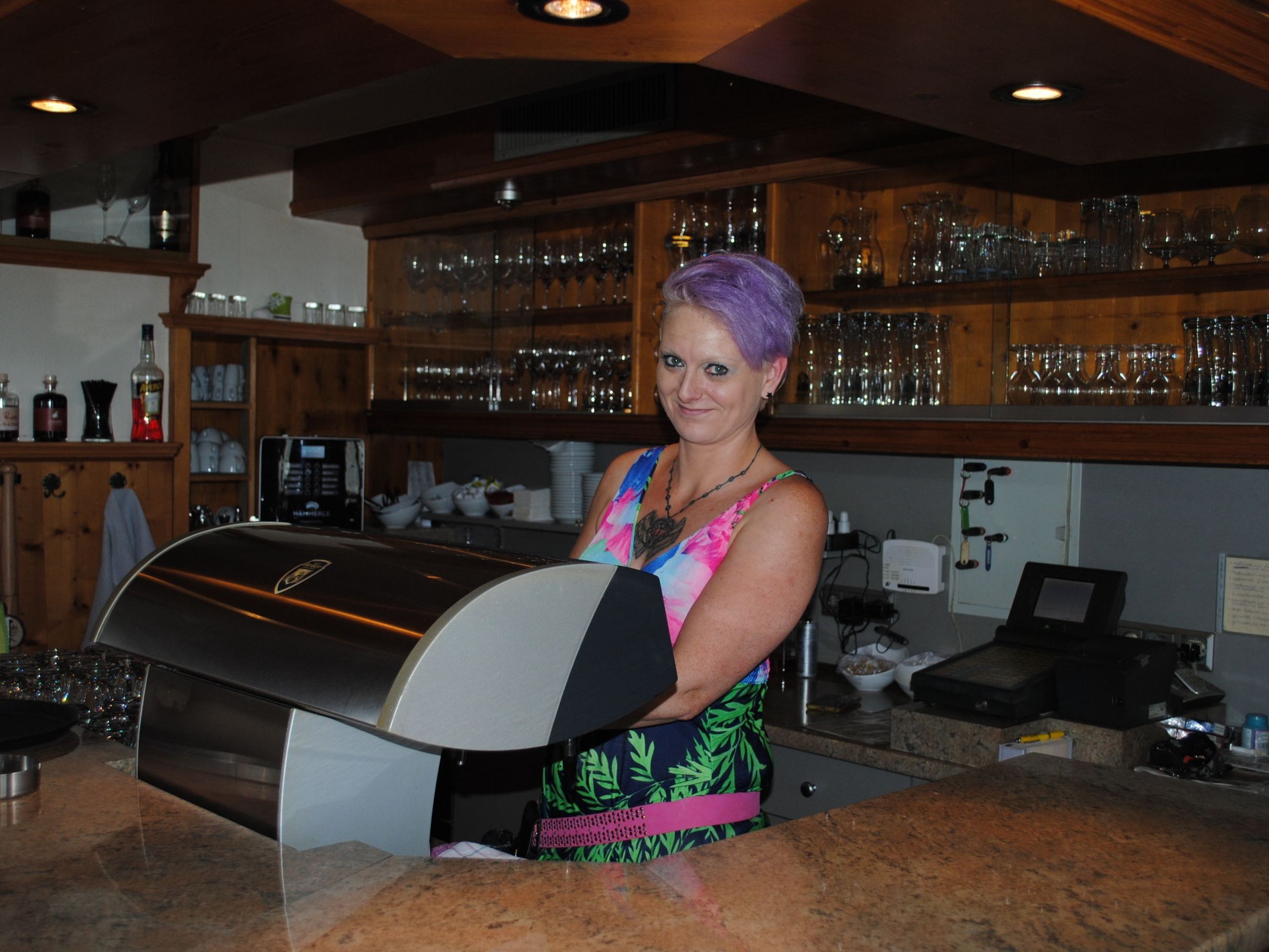 Durch die Übernahme vom Krönele durch Wenke Metzger bleibt Brunnenfeld das einzige Gasthaus erhalten Durch die Übernahme vom Krönele durch Wenke Metzger bleibt Brunnenfeld das einzige Gasthaus erhalten