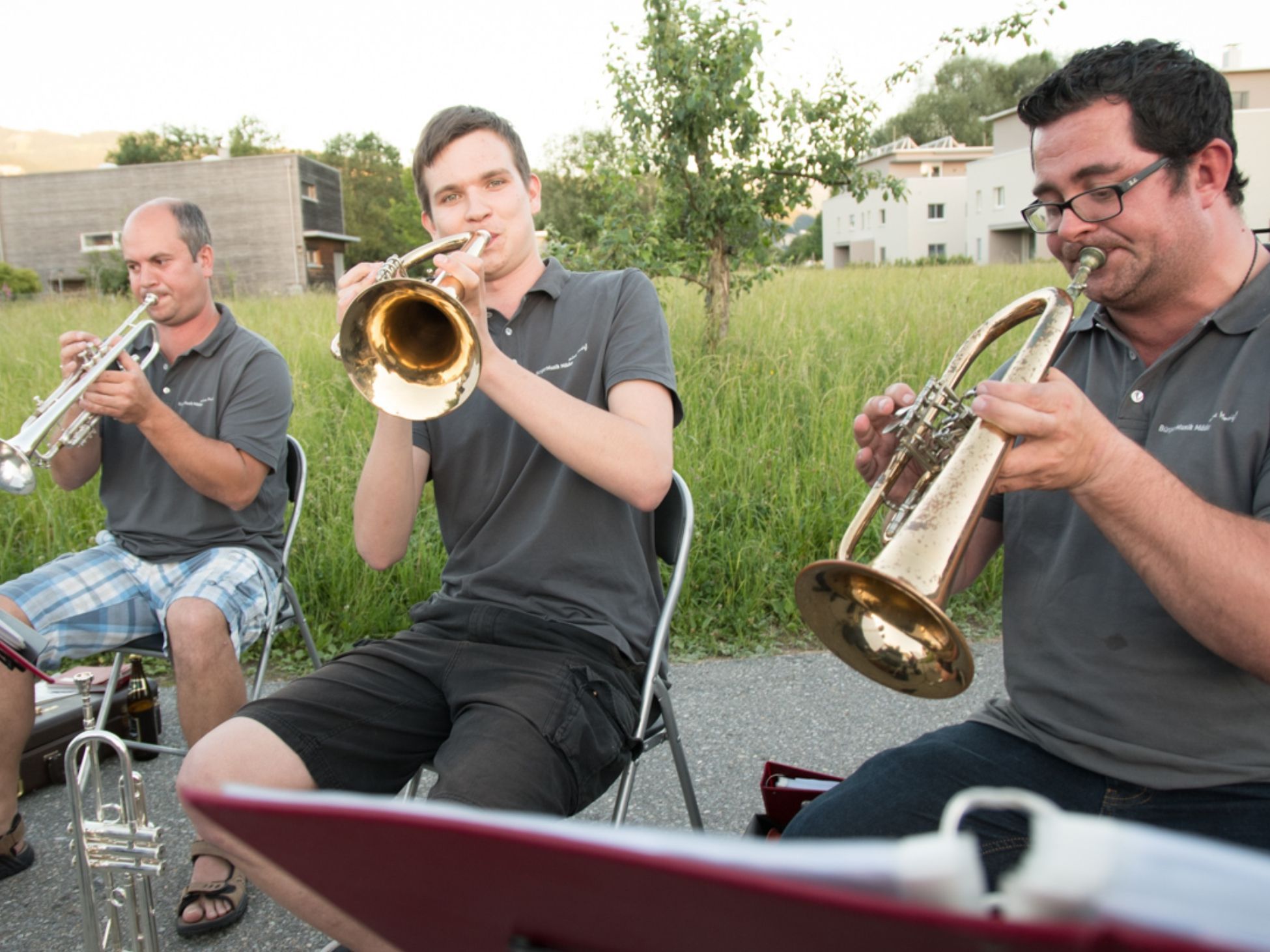Die Musiker des Bürgermusikverein Mäder beim Auftakt zu Die Musiker des Bürgermusikverein Mäder beim Auftakt zu