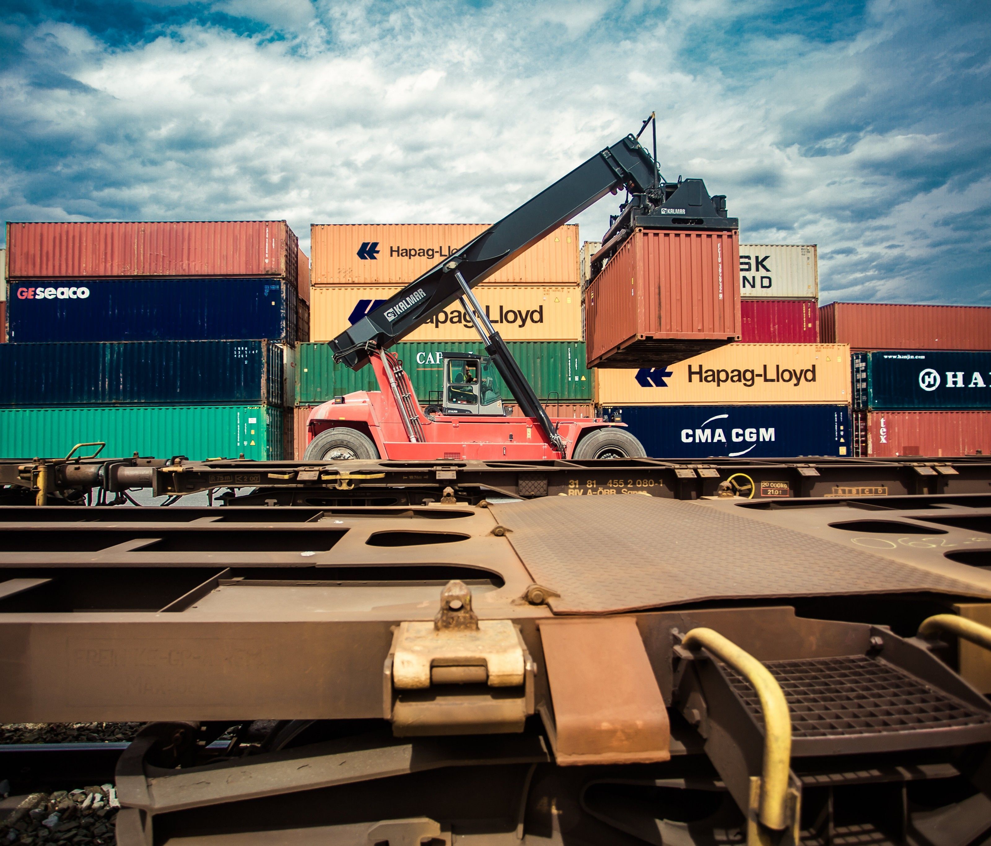 Die Wirtschaft in Vorarlberg brummt. Die Wirtschaft in Vorarlberg brummt.