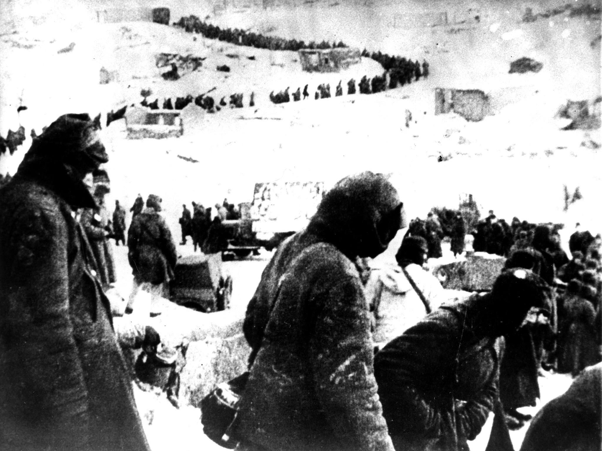 Regisseur Ascan Breuer veröffentlicht über 90 Briefe 75 Jahre nach ihrem Entstehen. Regisseur Ascan Breuer veröffentlicht über 90 Briefe 75 Jahre nach ihrem Entstehen.