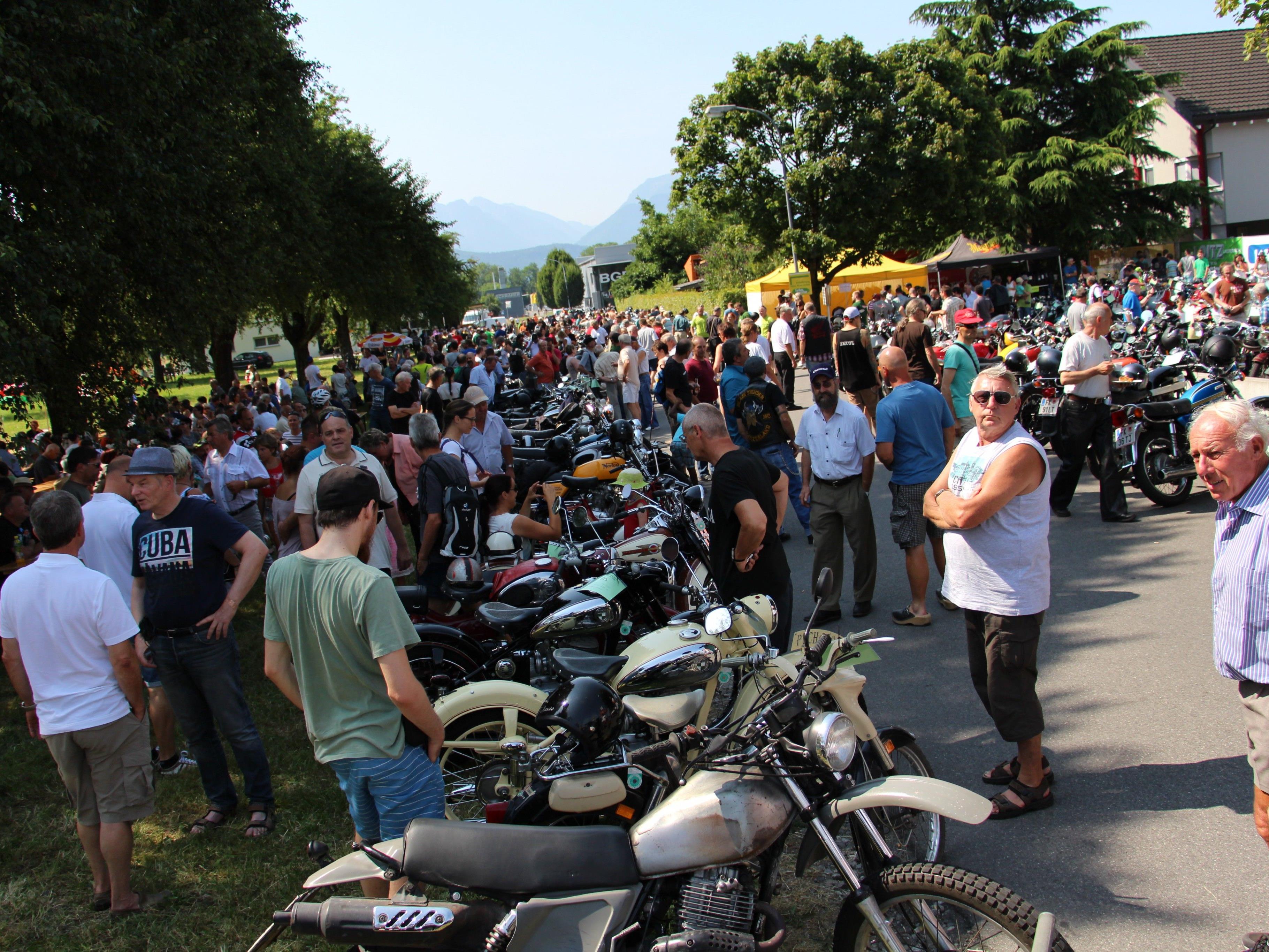 Spektakuläres Treffen alter Motorräder am Sonntag, 16. Juli ab 9 Uhr in Weiler.