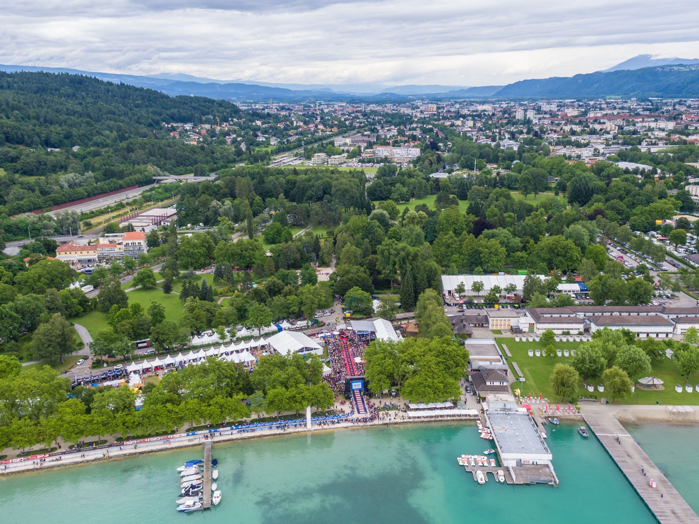 Die Beach Volleyball WM in Wien sorgt für günstige Hotelpreise in Klagenfurt.