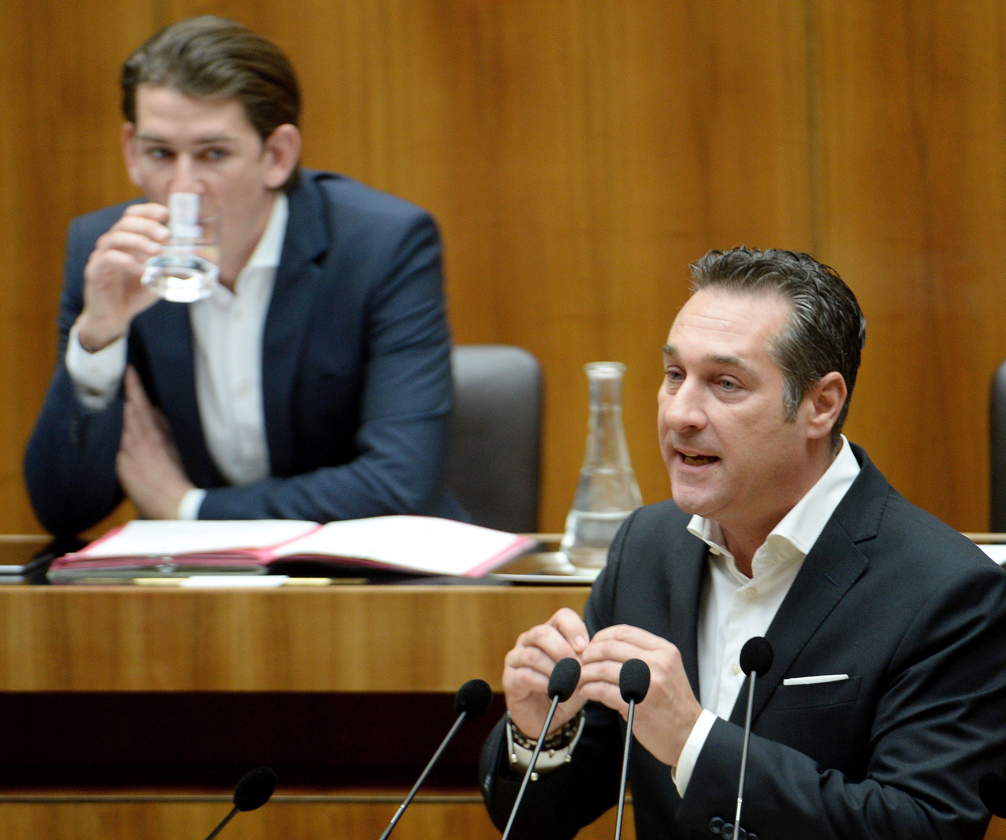 Neuwahltermin wird am Freitag fixiert. Neuwahltermin wird am Freitag fixiert.