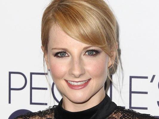 Melissa Rauch erwartet Kind im Herbst - Will Frauen mit gleichem Schicksal Mut machen. Melissa Rauch erwartet Kind im Herbst - Will Frauen mit gleichem Schicksal Mut machen.