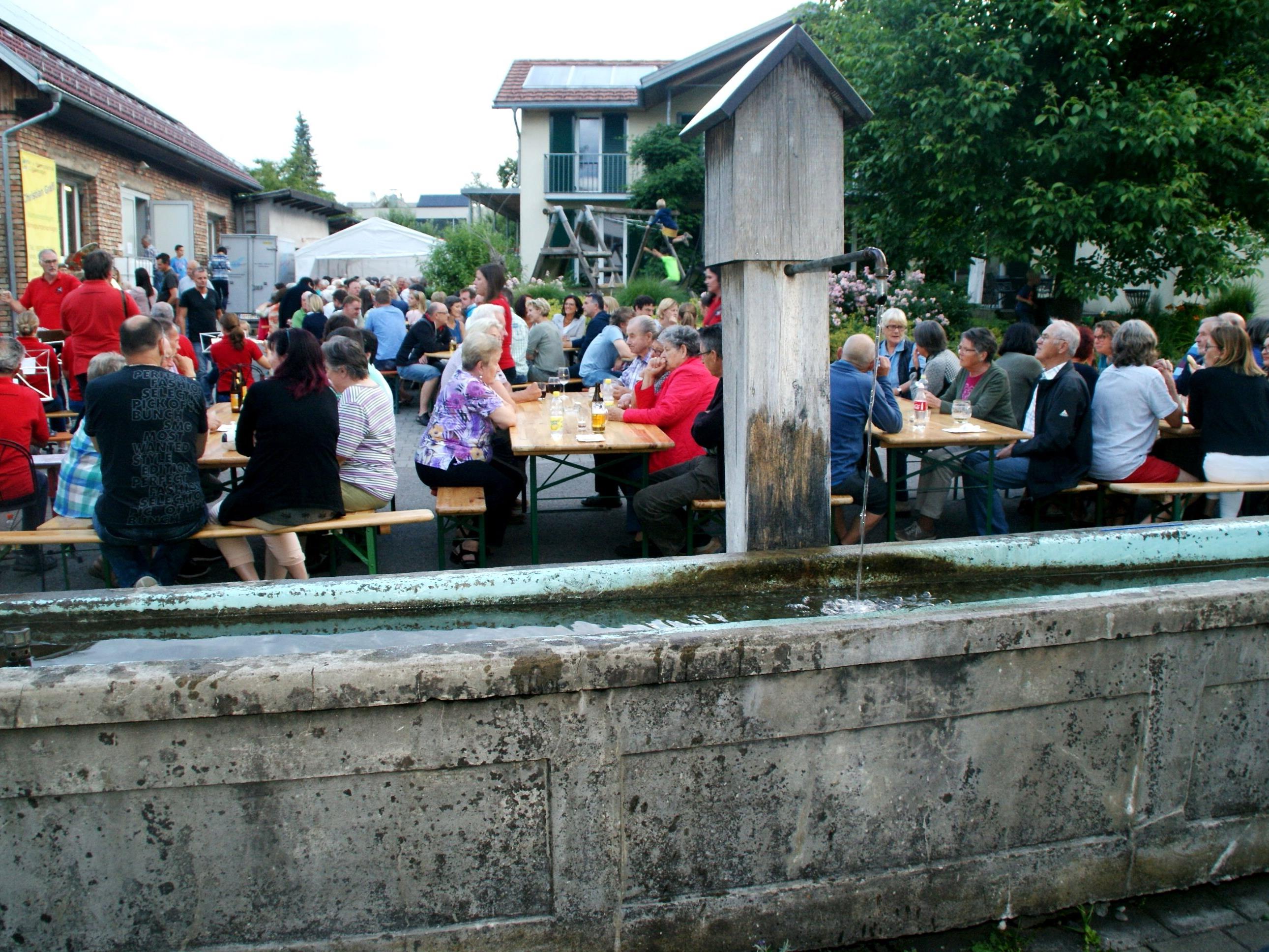 Zum Brunnenfest kamen zahlreiche Gäste!