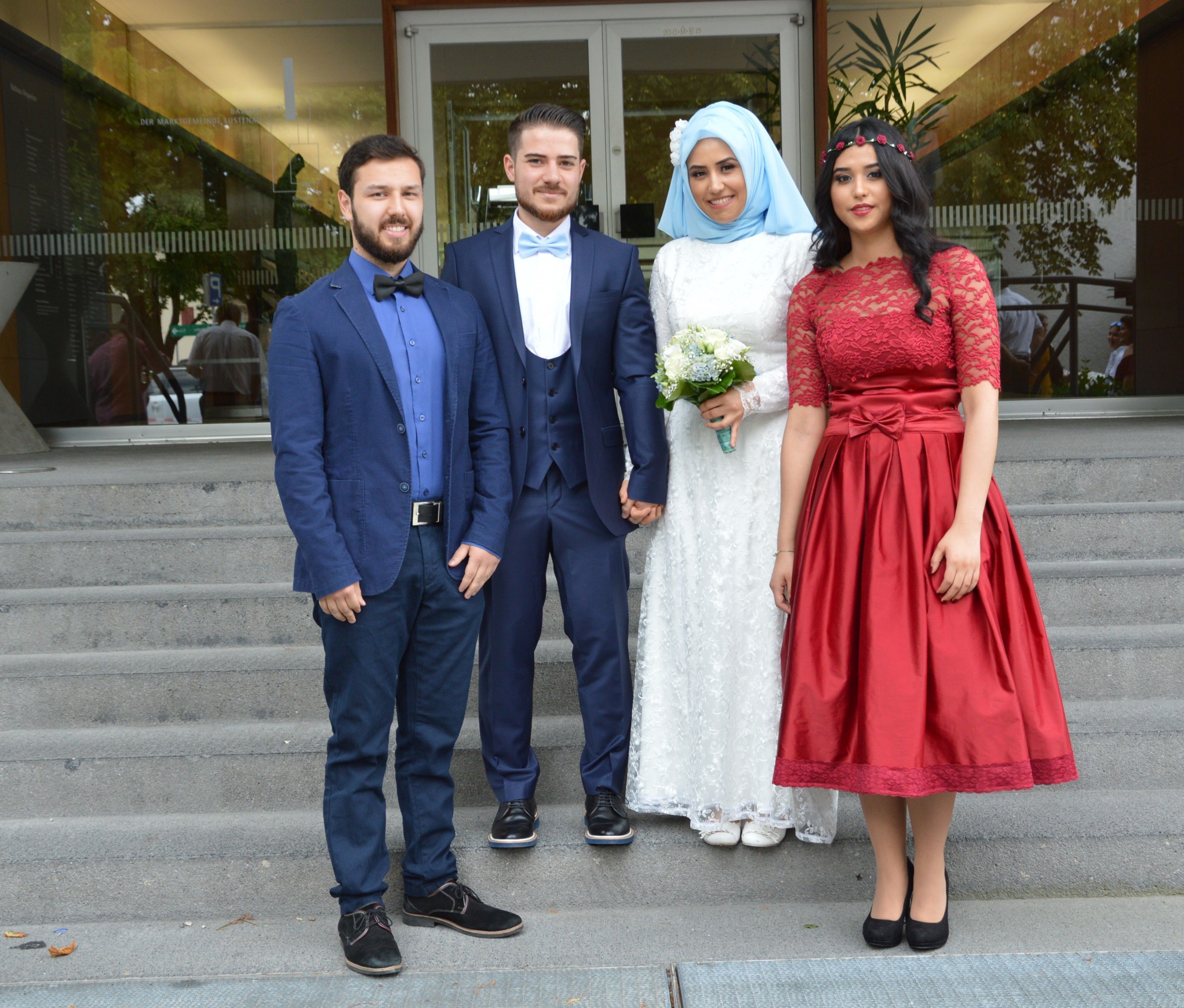 Hatice Öcal und Hüsyin Kanyilmaz haben geheiratet. Hatice Öcal und Hüsyin Kanyilmaz haben geheiratet.