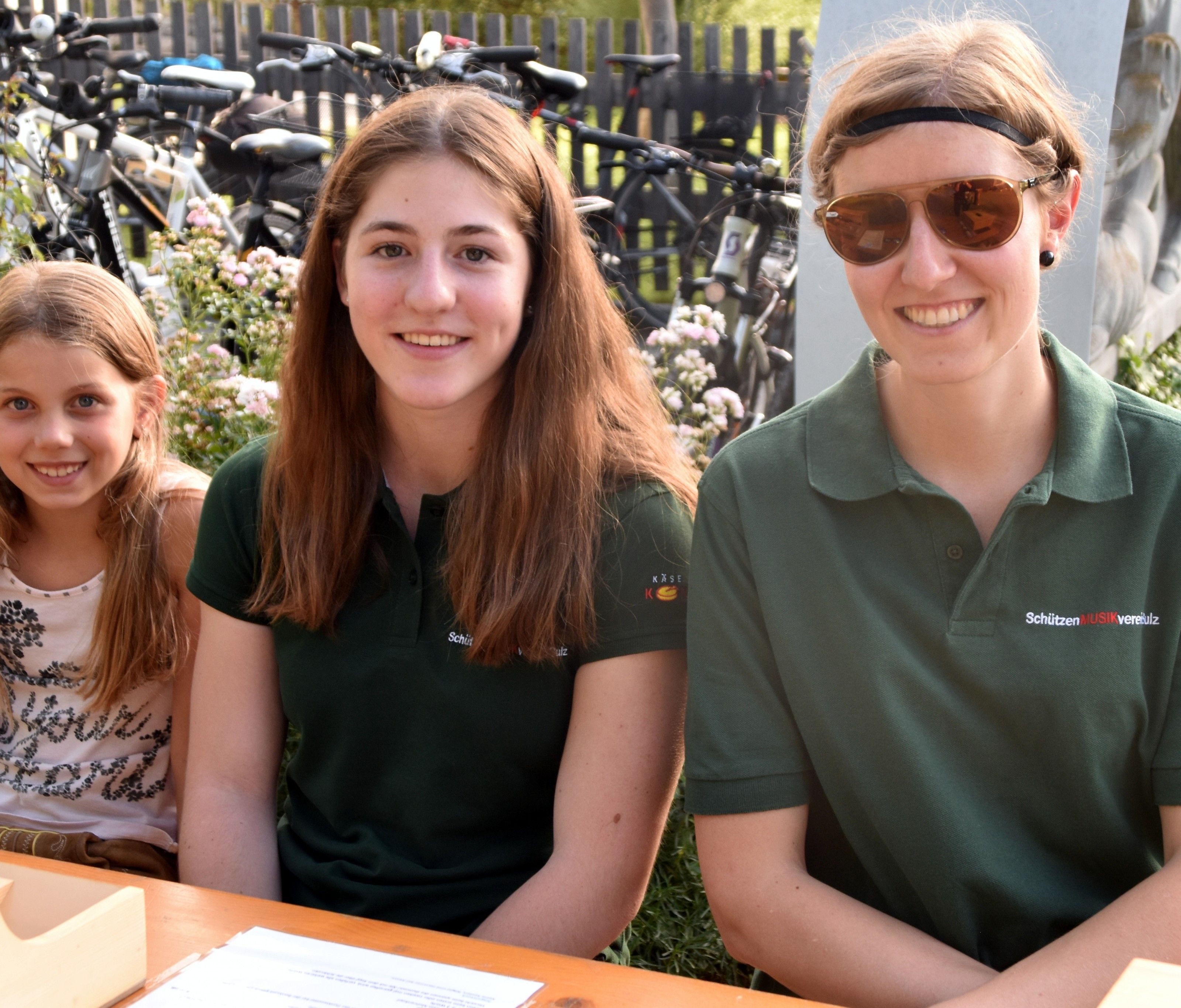 Elisa, Rosa und Johanna freuen sich auf viele SpielerInnen