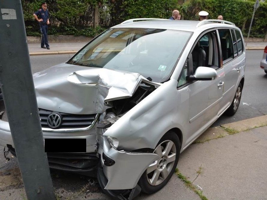 Der Unfallwagen von Wien-Währing Der Unfallwagen von Wien-Währing