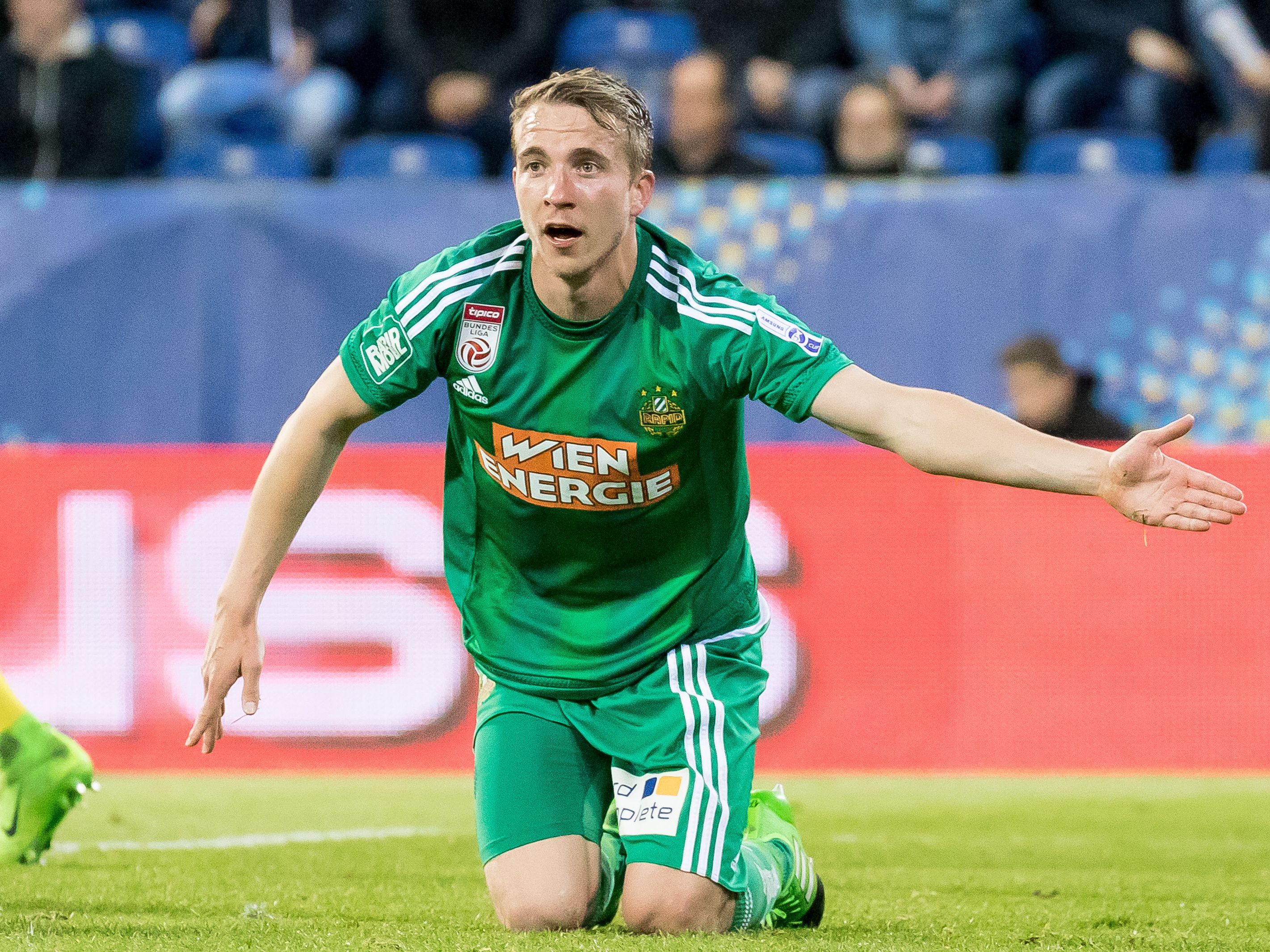 Christopher Dibon fällt einige Wochen aus. Christopher Dibon fällt einige Wochen aus.