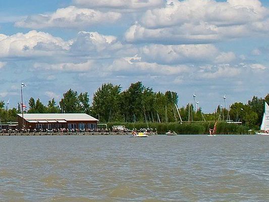 Ein Bootsunfall in Neusiedl am See forderte eine Verletzte Ein Bootsunfall in Neusiedl am See forderte eine Verletzte