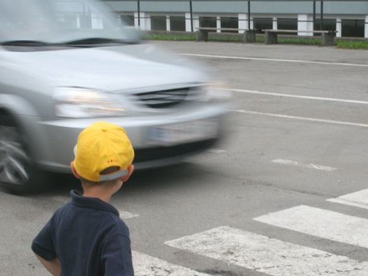 Die Frau beging nach dem Unfall Fahrerflucht. Die Frau beging nach dem Unfall Fahrerflucht.