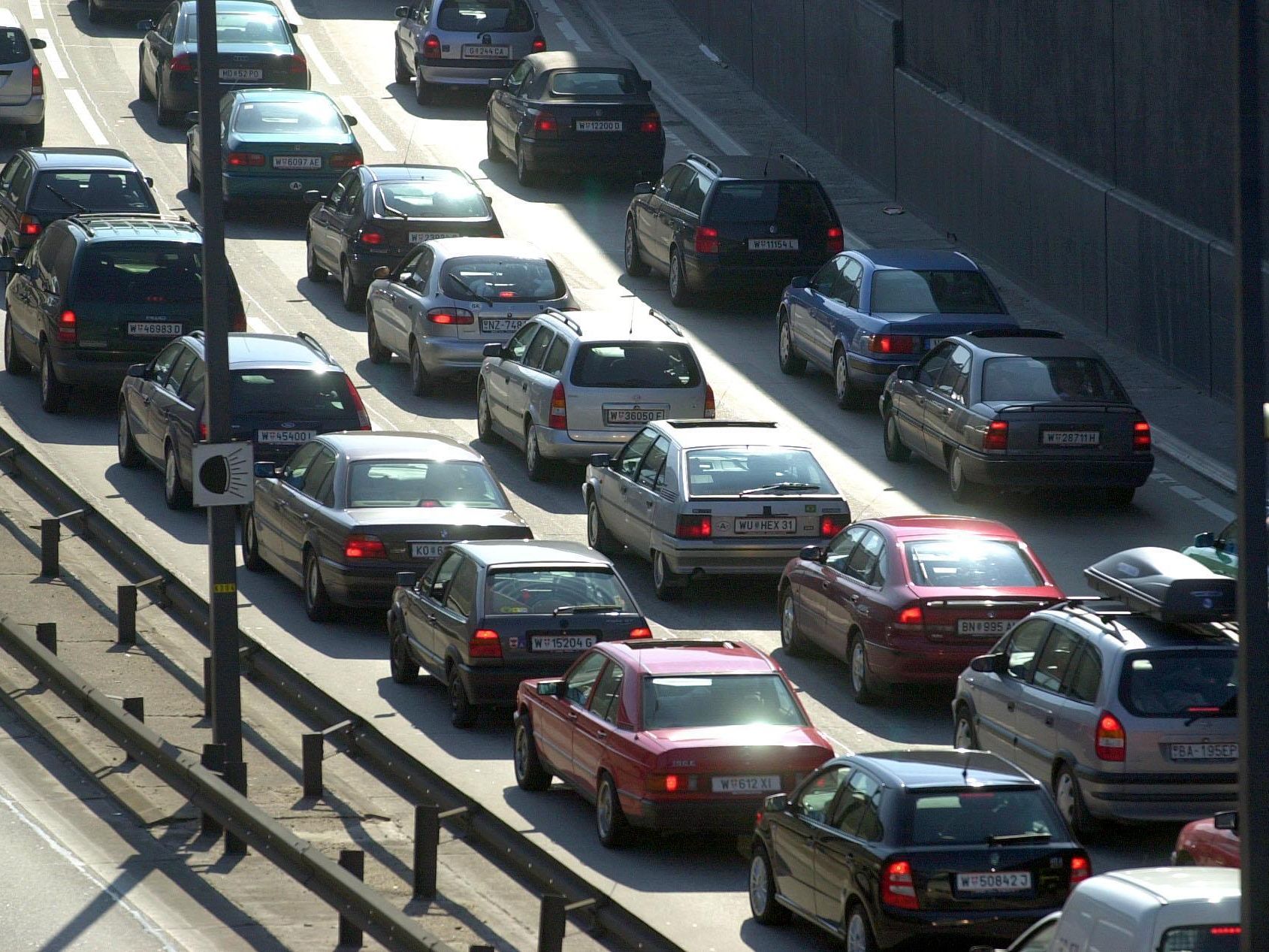 Ab 1. Juli 2017 wird die Ludwig-von-Höhnel-Gasse bearbeitet. Ab 1. Juli 2017 wird die Ludwig-von-Höhnel-Gasse bearbeitet.