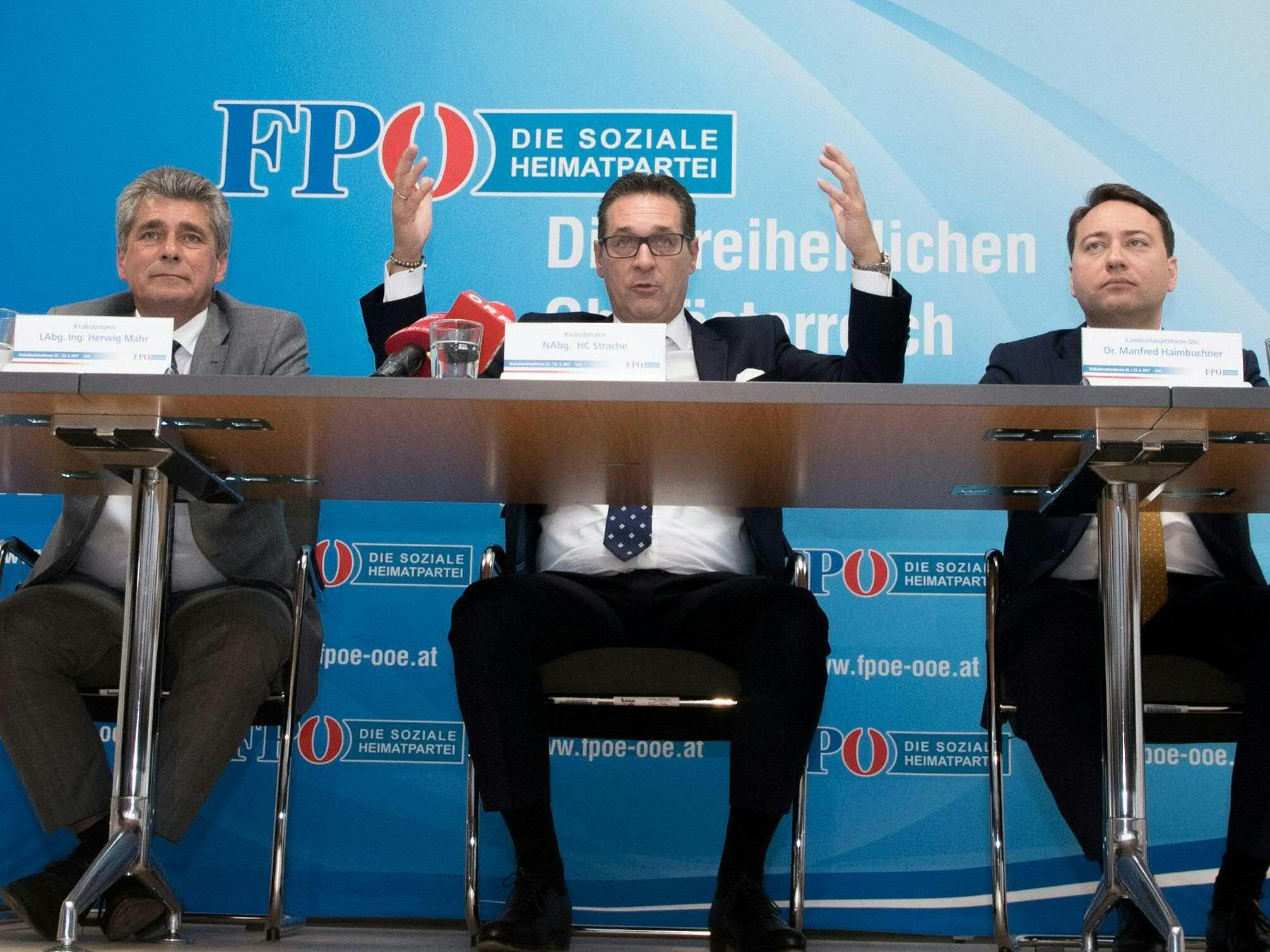 Die FPÖ zieht mit "Österreich zuerst"-Programm in den Wahlkampf.