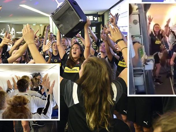 Ausgelassene Stimmung beim ÖFb-Damenteam Ausgelassene Stimmung beim ÖFb-Damenteam