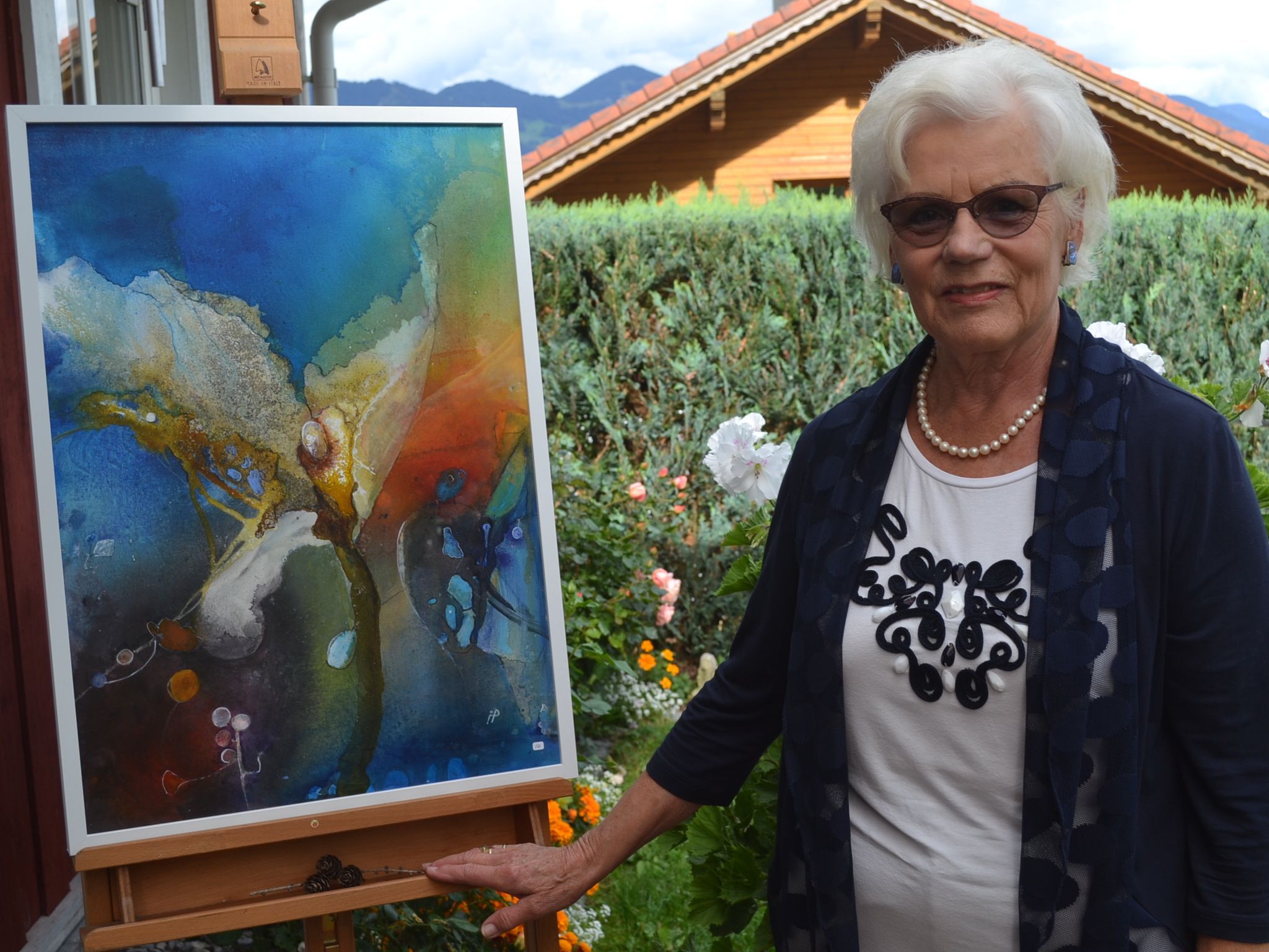 Der Garten von Irmtraud Plank gab ihrer Ausstellung einen passenden „Rahmen“. Der Garten von Irmtraud Plank gab ihrer Ausstellung einen passenden „Rahmen“.