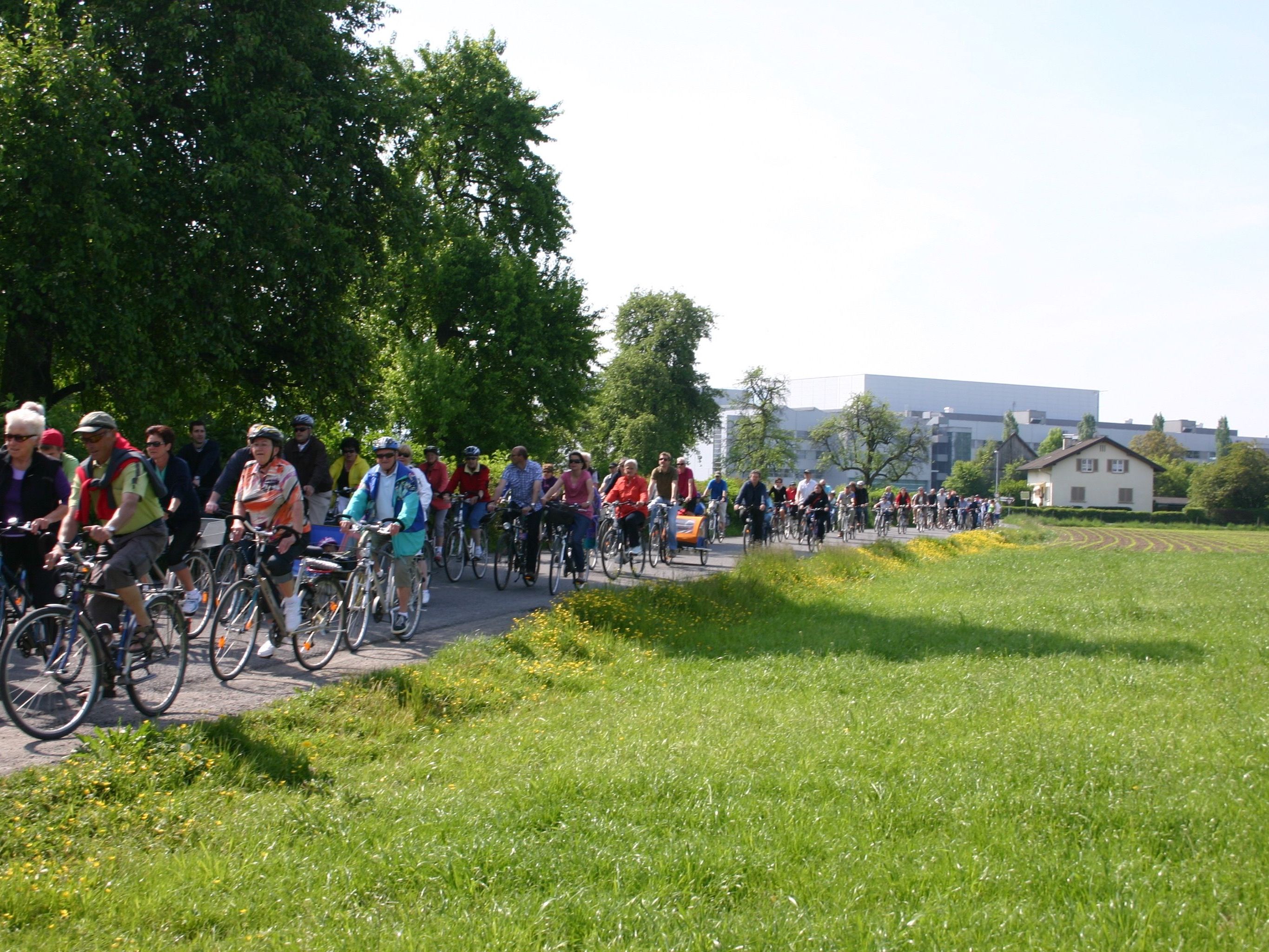 Auf die Räder und ab ins Ried! Auf die Räder und ab ins Ried!