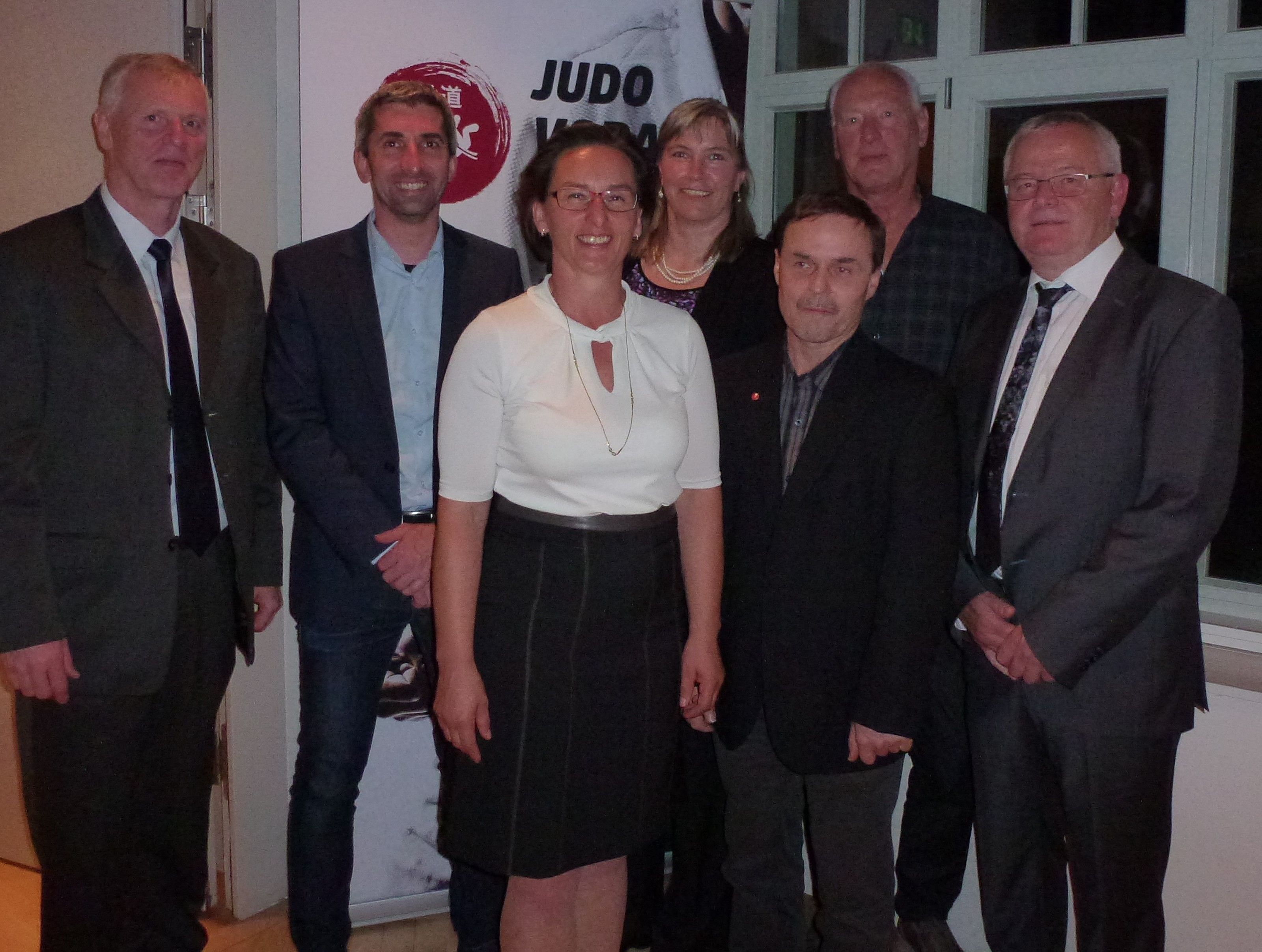 Foto: von links, Wolfgang Reis, Michael Valersi, Sieglinde Rüdisser, Petra Reis, Walter Marte, Peter Tschernegg, Kurt Weber Foto: von links, Wolfgang Reis, Michael Valersi, Sieglinde Rüdisser, Petra Reis, Walter Marte, Peter Tschernegg, Kurt Weber