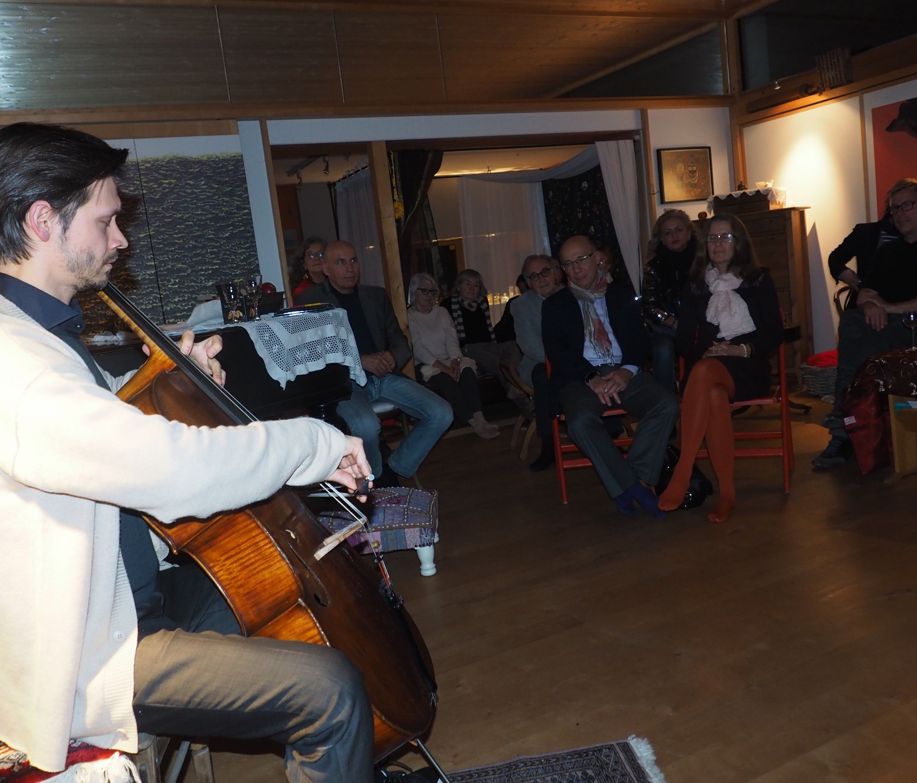 Mathias Johansen begeisterte im "Salon Paula" auf der Letze. Mathias Johansen begeisterte im "Salon Paula" auf der Letze.